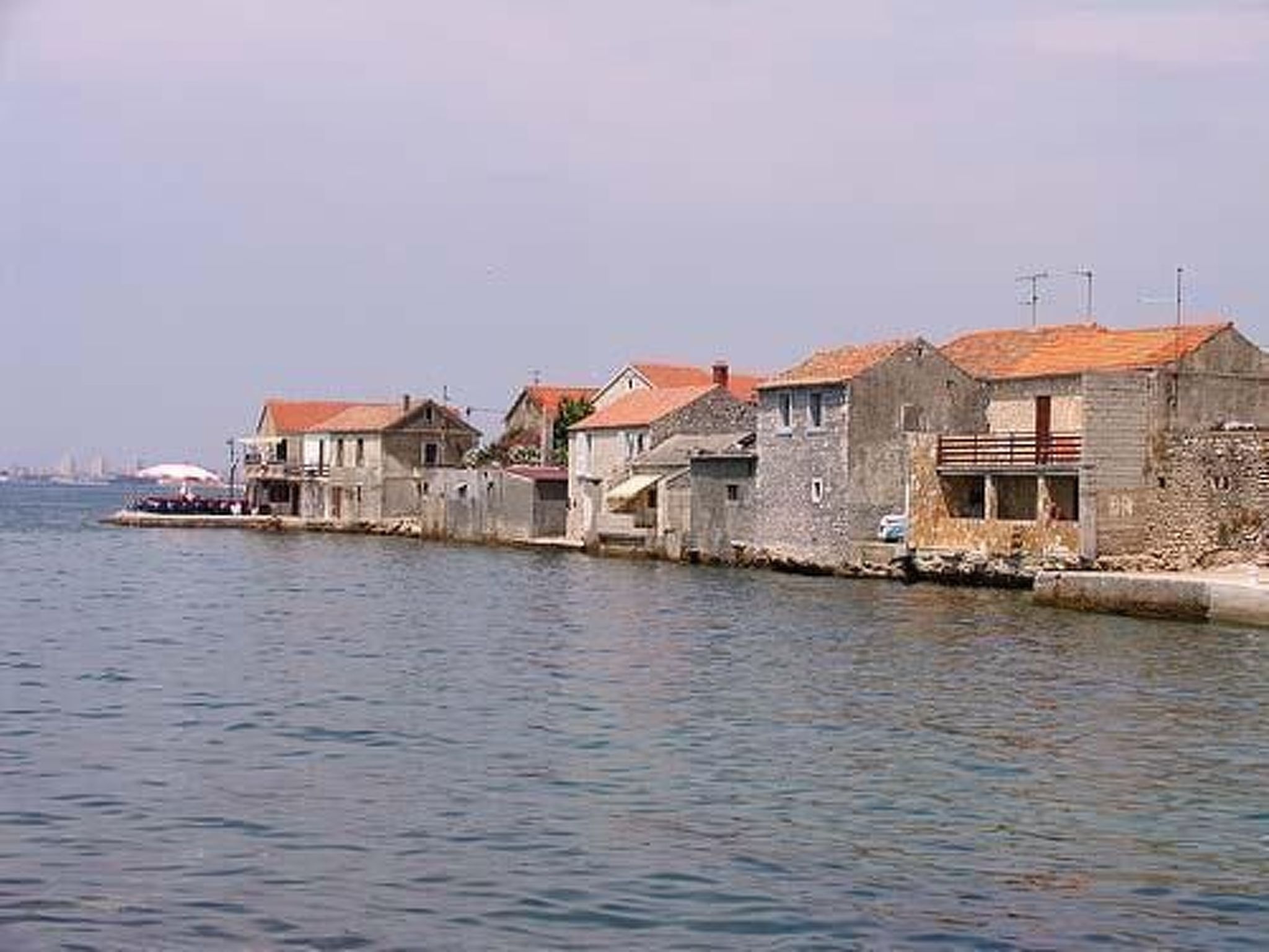 Apartment im zweiten Stock mit Blick aufs Meer-Image-tags.info