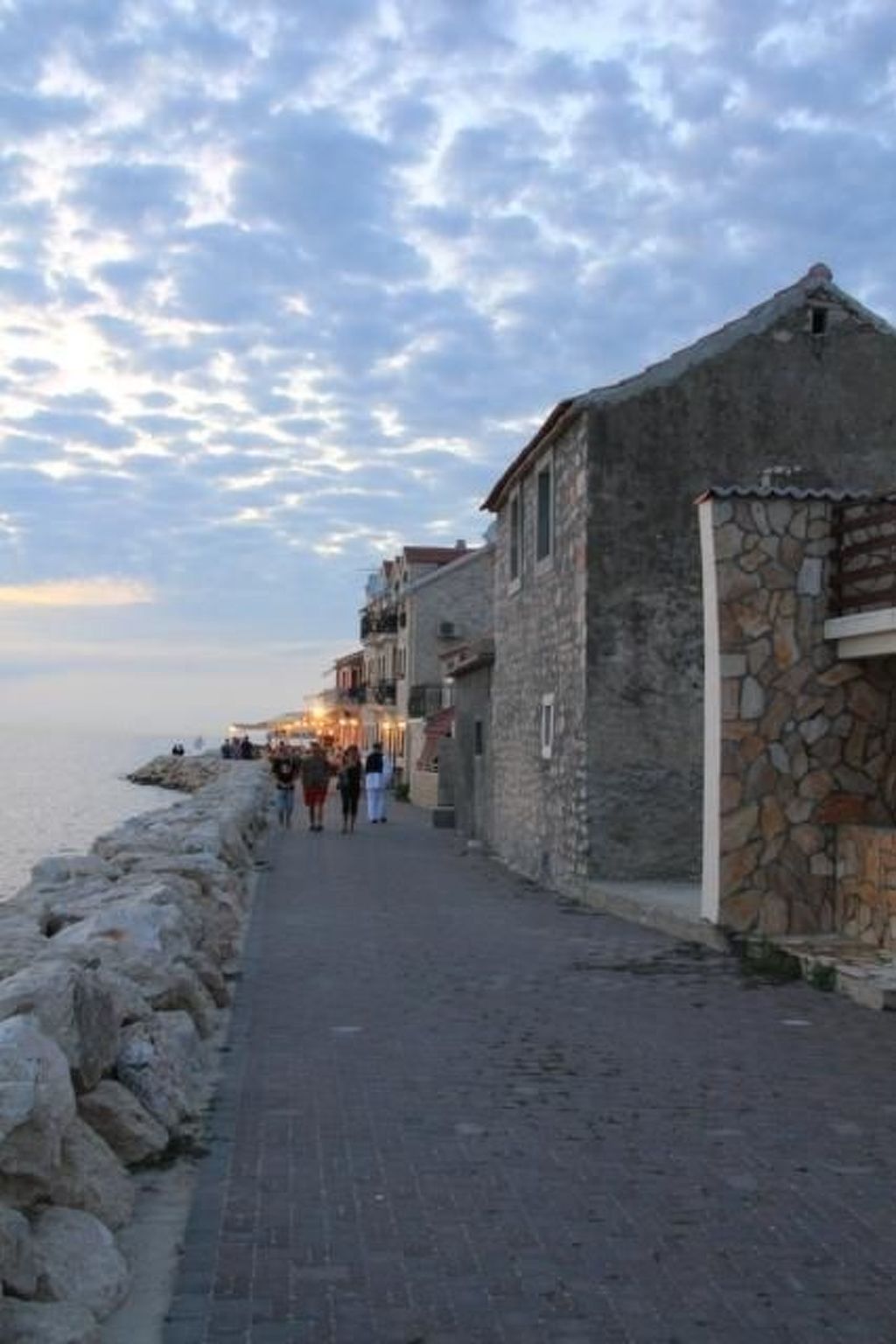 Apartment im zweiten Stock mit Blick aufs Meer-Image-tags.info