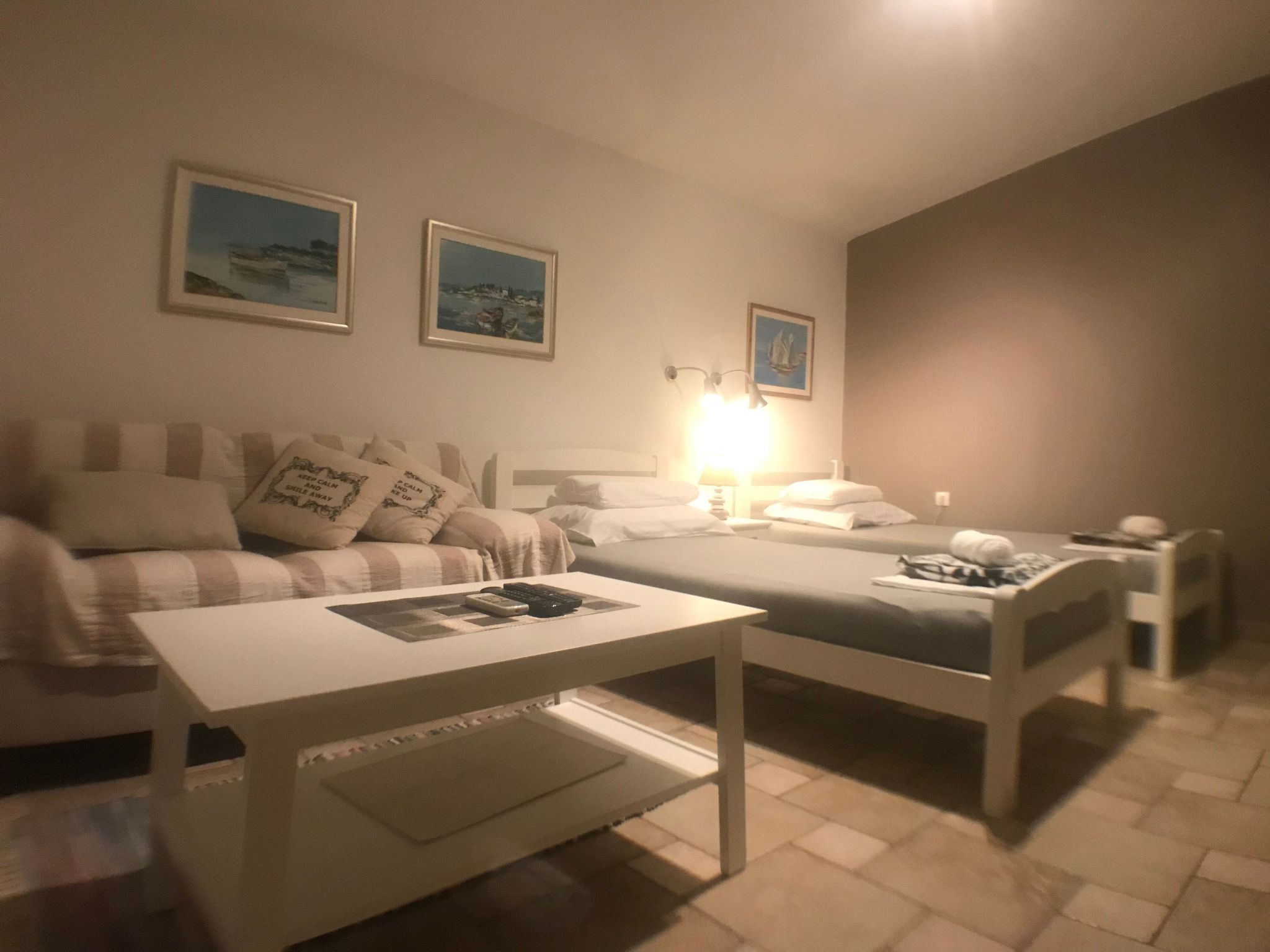 Strandnahes Haus Lolinka mit schattiger Terrasse-Image-tags.info