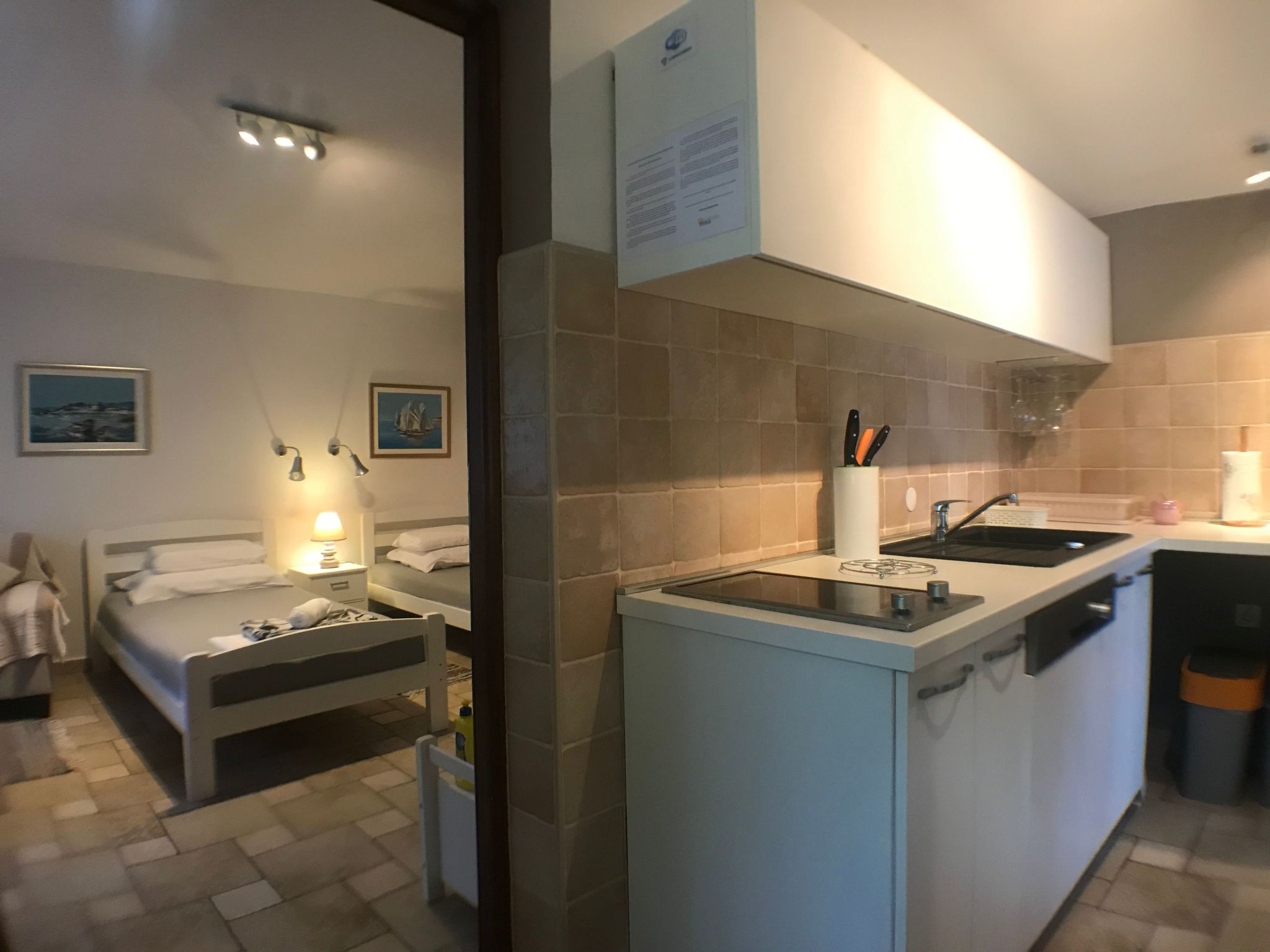 Strandnahes Haus Lolinka mit schattiger Terrasse-Image-tags.info