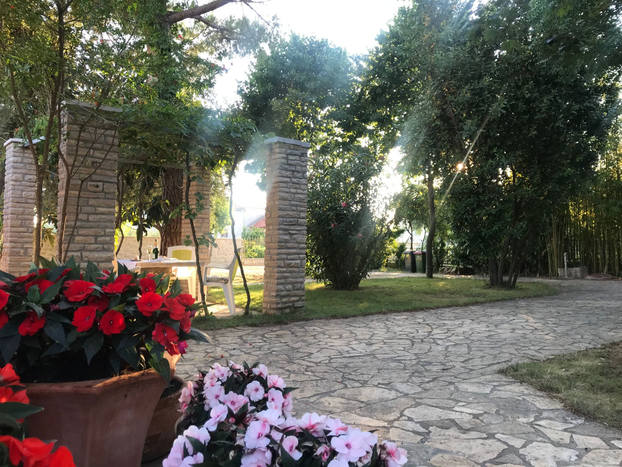 Strandnahes Haus Lolinka mit schattiger Terrasse-Image-tags.info