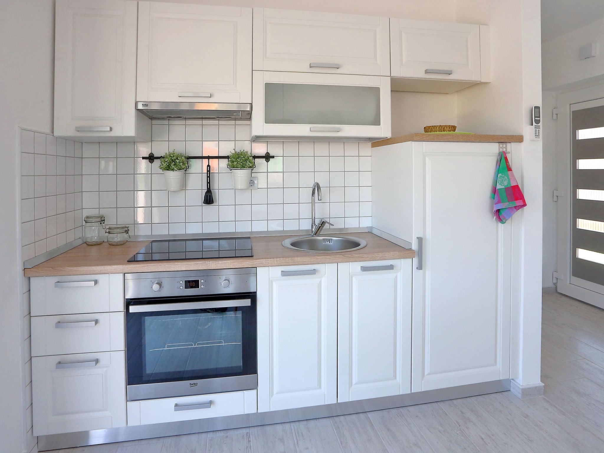 Photo of Große Wohnung in Bibinje mit Möblierter Terrasse