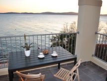 Appartement Cinthija: Uw balkon direct aan het strand in Bibinje - thumbnail 2
