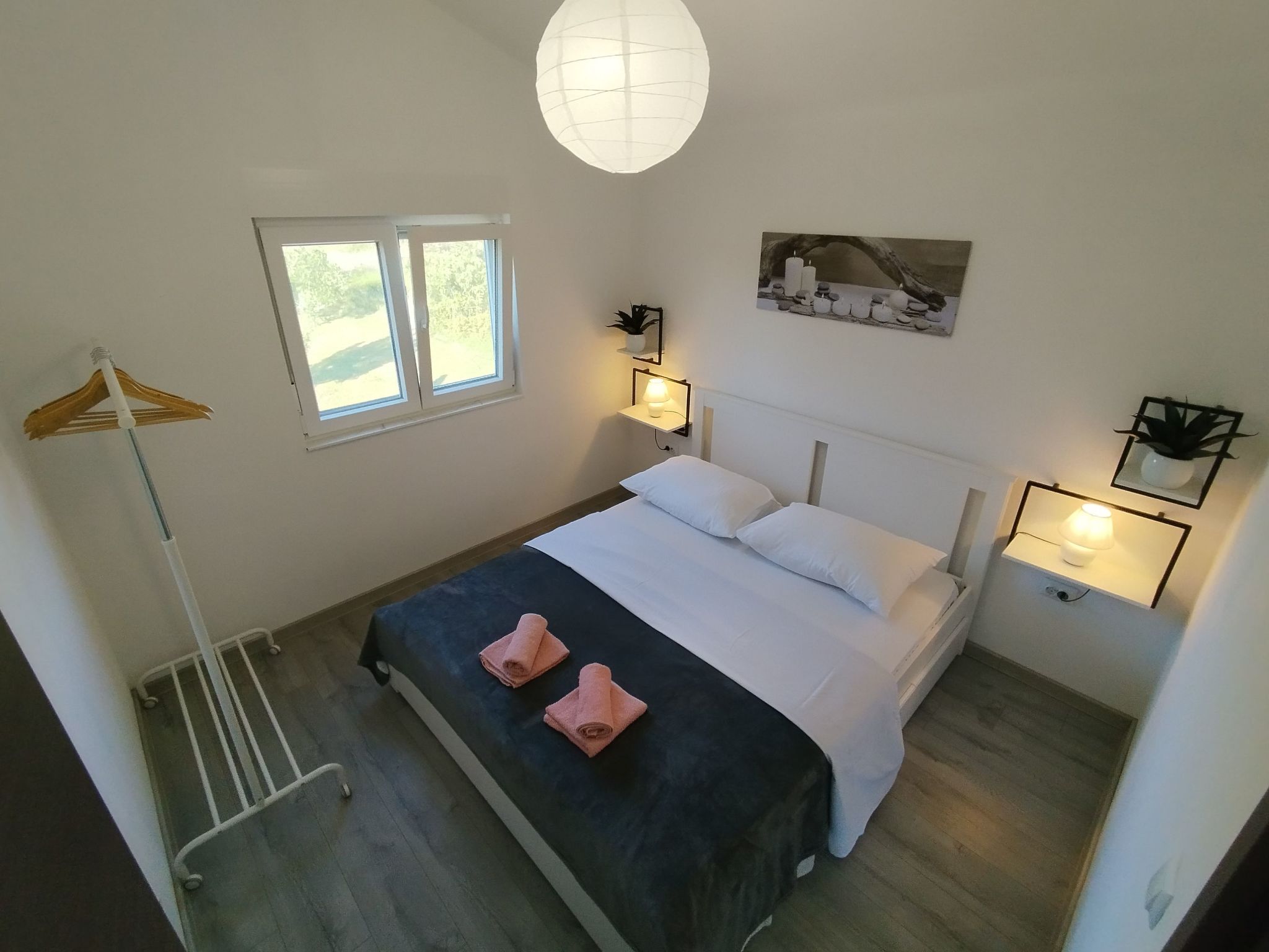 Lana Meer und Natur-Drinnen