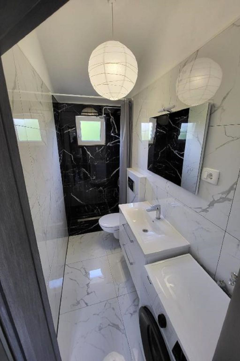 Photo of Lana Meer und Natur