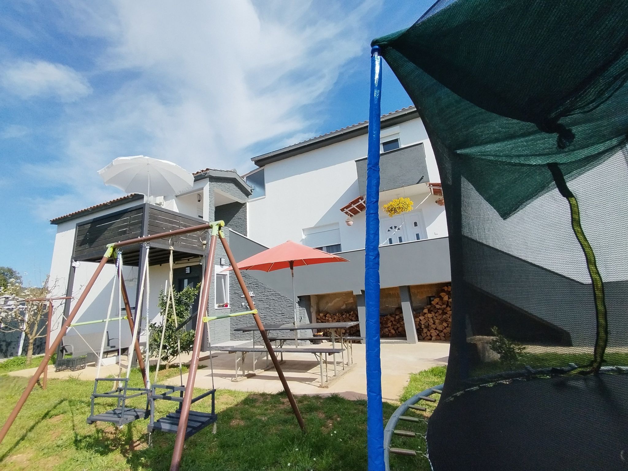 Photo of Lana Meer und Natur