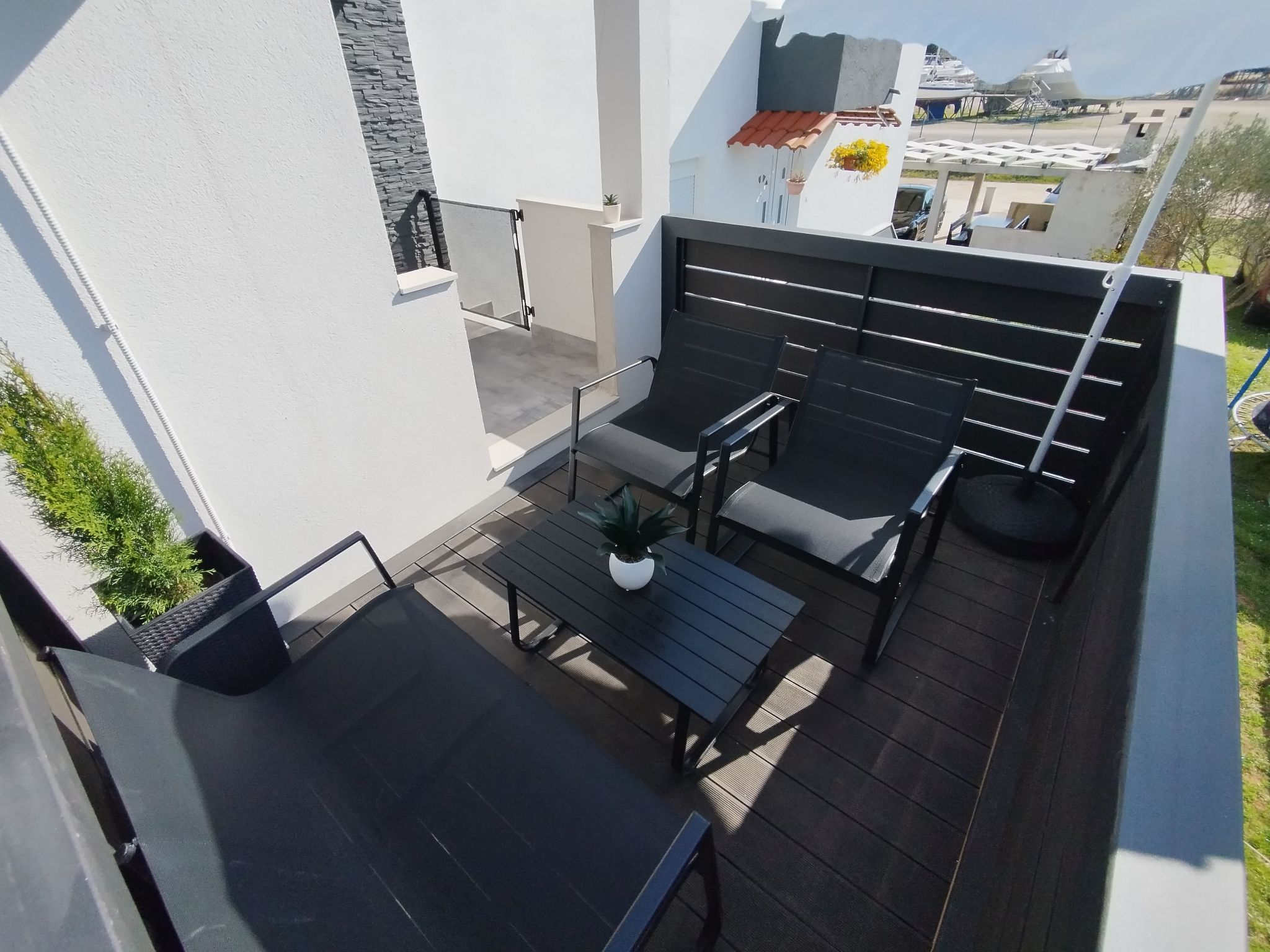 Photo of Lana Meer und Natur