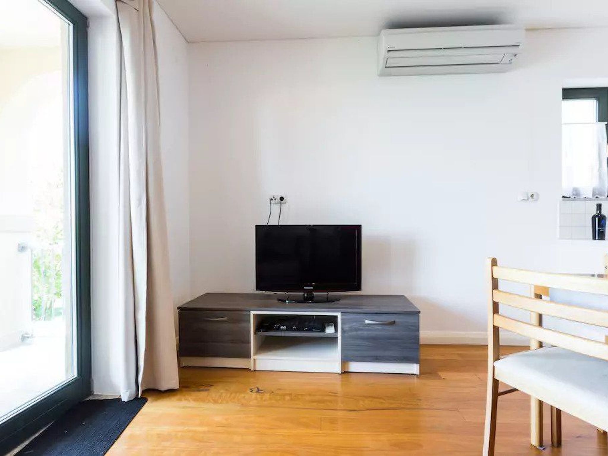 Wohnung mit Blick auf das Wasser-Dedans