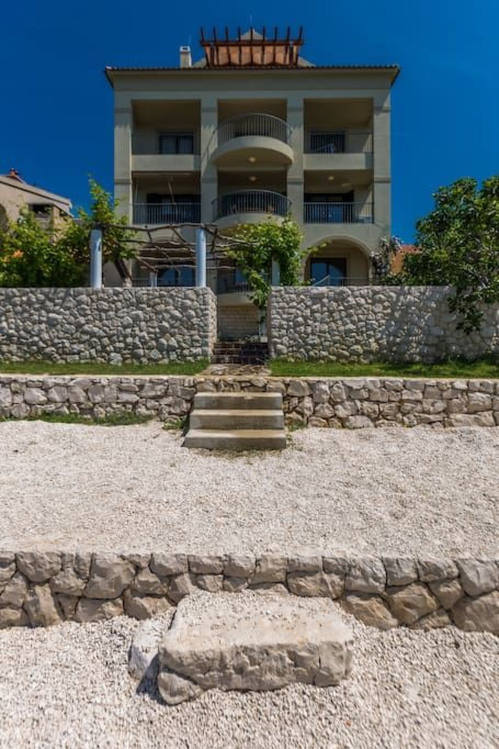 Photo of Wohnung mit Blick auf das Wasser