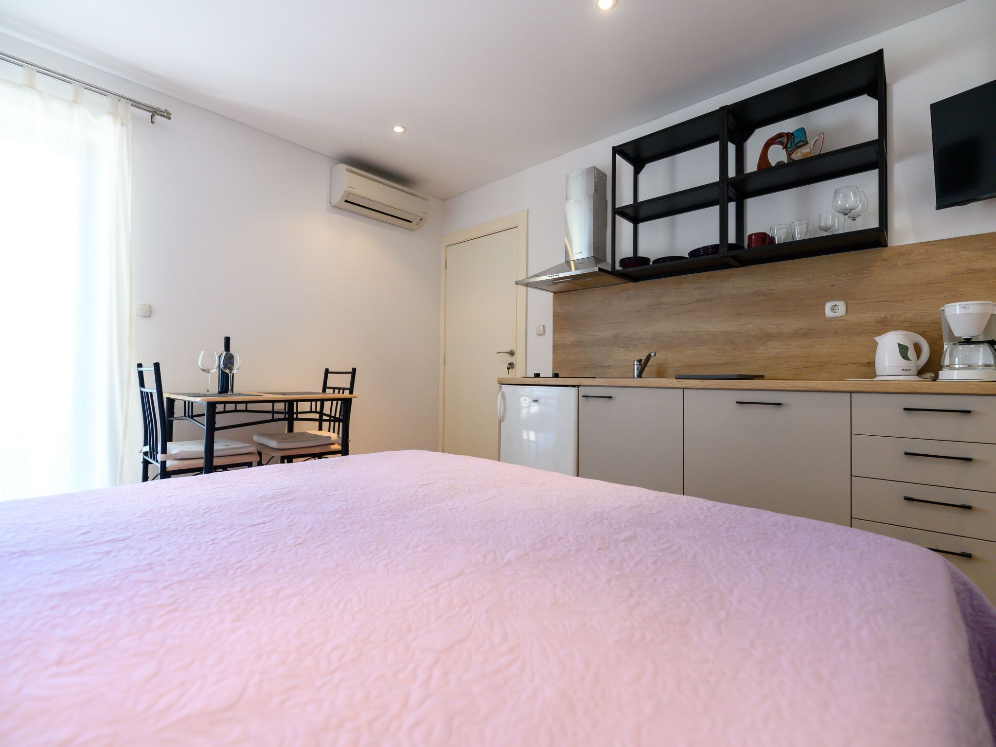 Photo of Studio-Apartment "Nives" mit Blick auf das Wasser