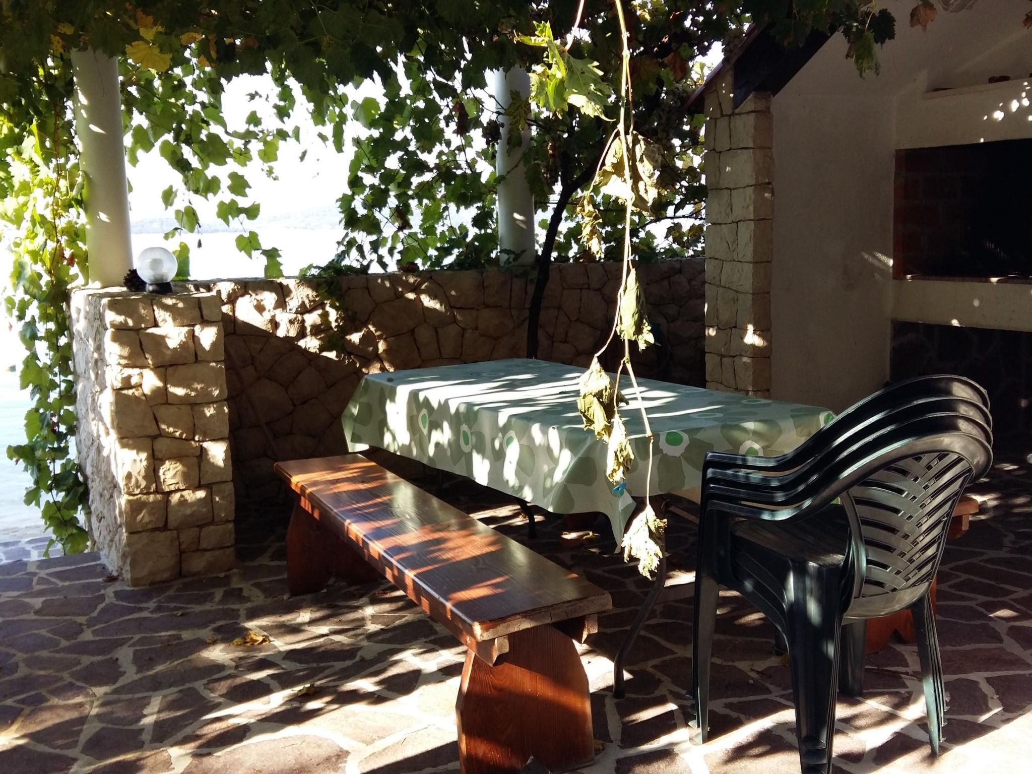 Studio-Apartment "Nives" mit Blick auf das Wasser-Dehors