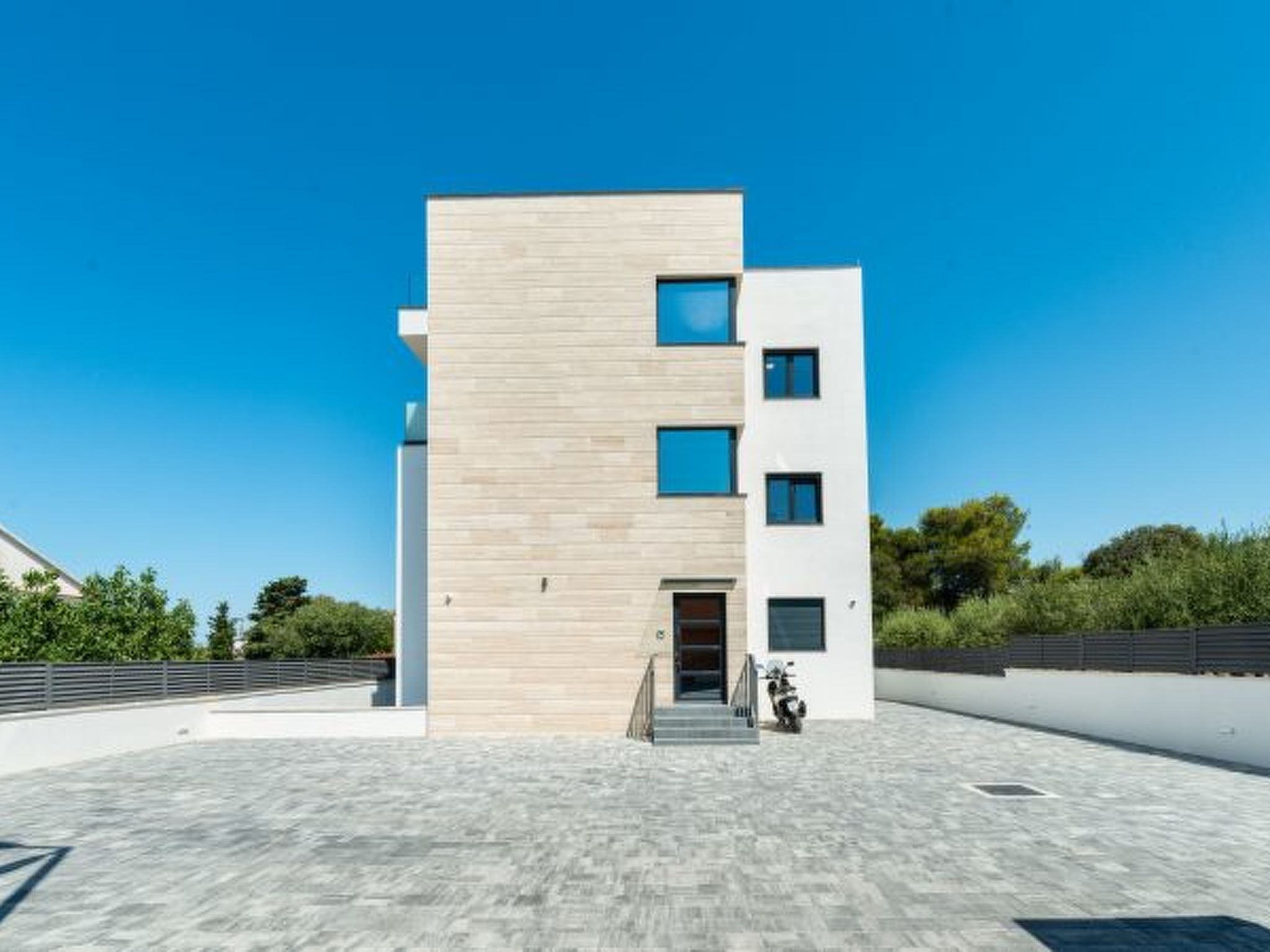 Photo of Villa Div with heated pool, Penthouse Apt. No.3