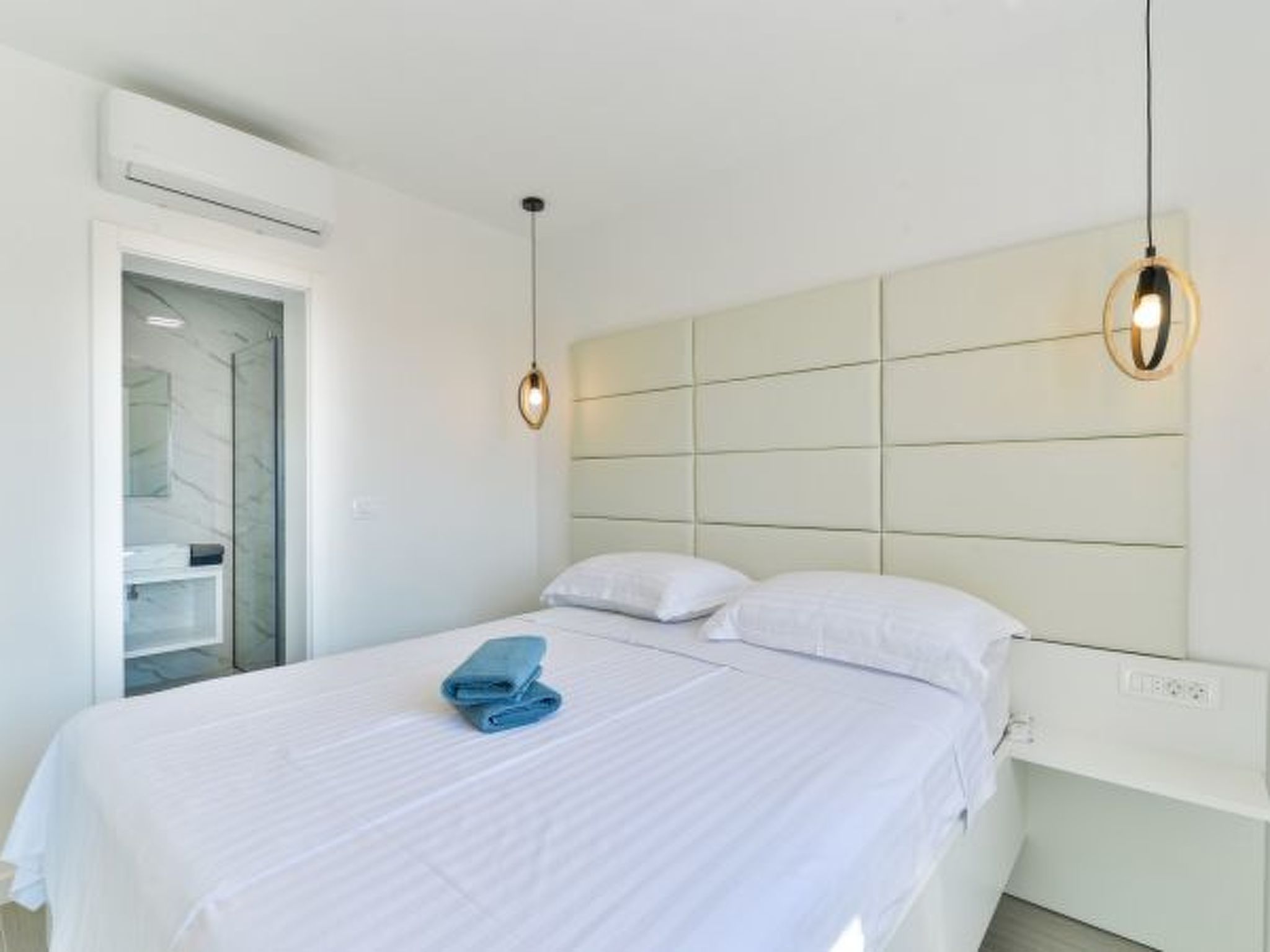 Photo of Villa Div with heated pool, Penthouse Apt. No.3