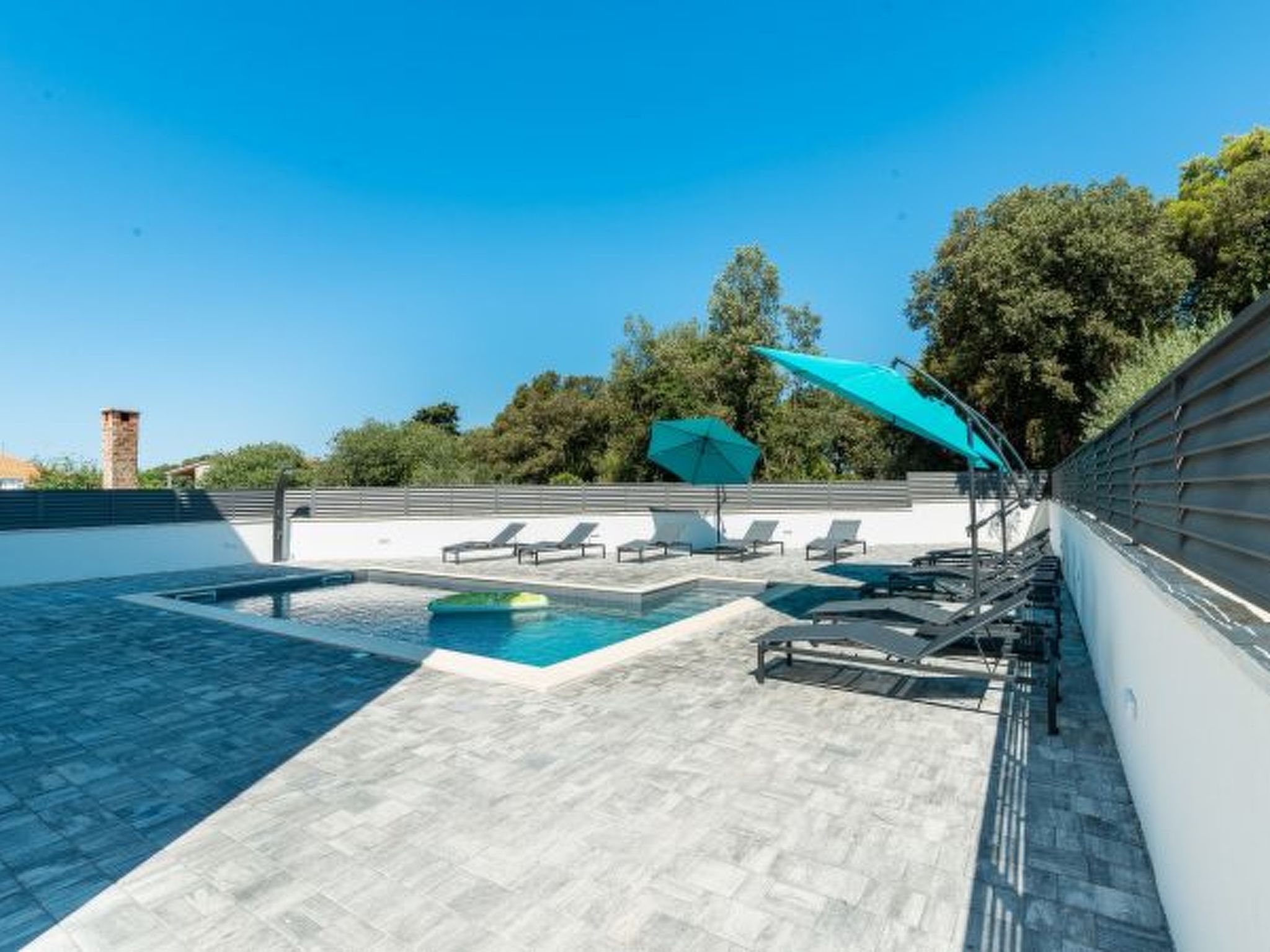 Photo of Villa Div with heated pool, Penthouse Apt. No.3