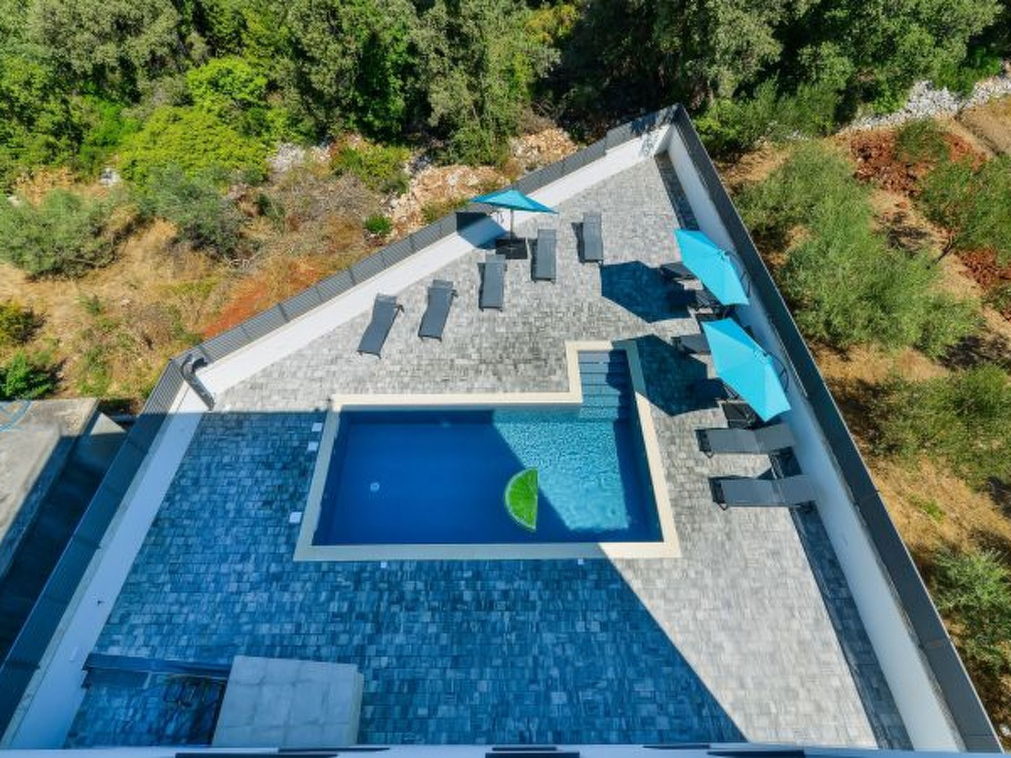 Photo of Villa Div with heated pool, Penthouse Apt. No.3