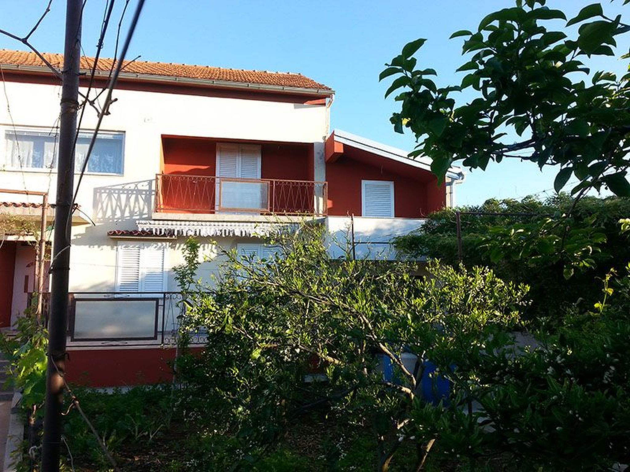 Photo of Modernes Appartement mit Terrasse