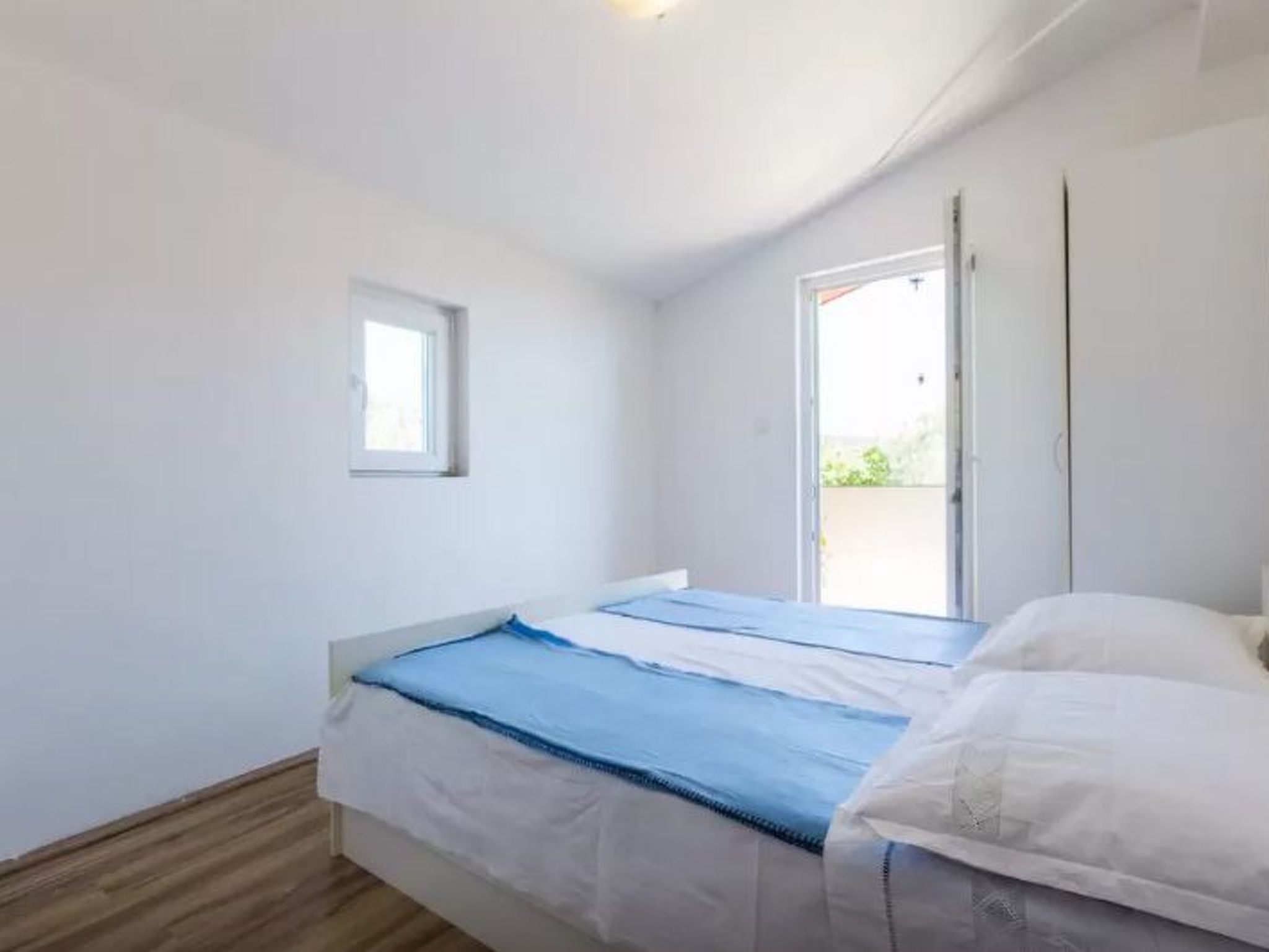 Photo of Modernes Appartement mit Terrasse