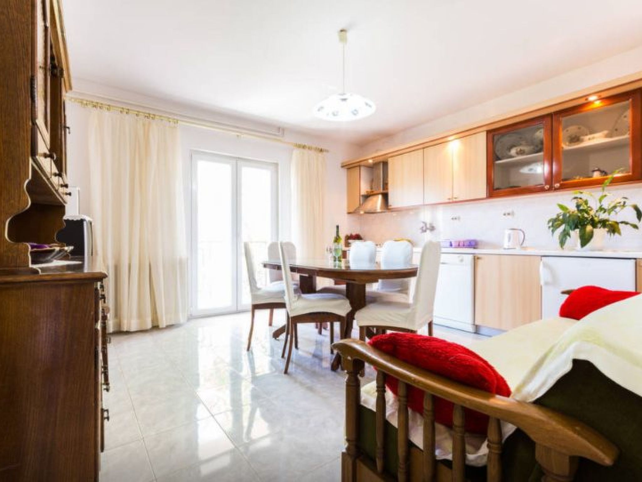 Photo of Sonnige Wohnung in Bibinje mit privatem Parkplatz