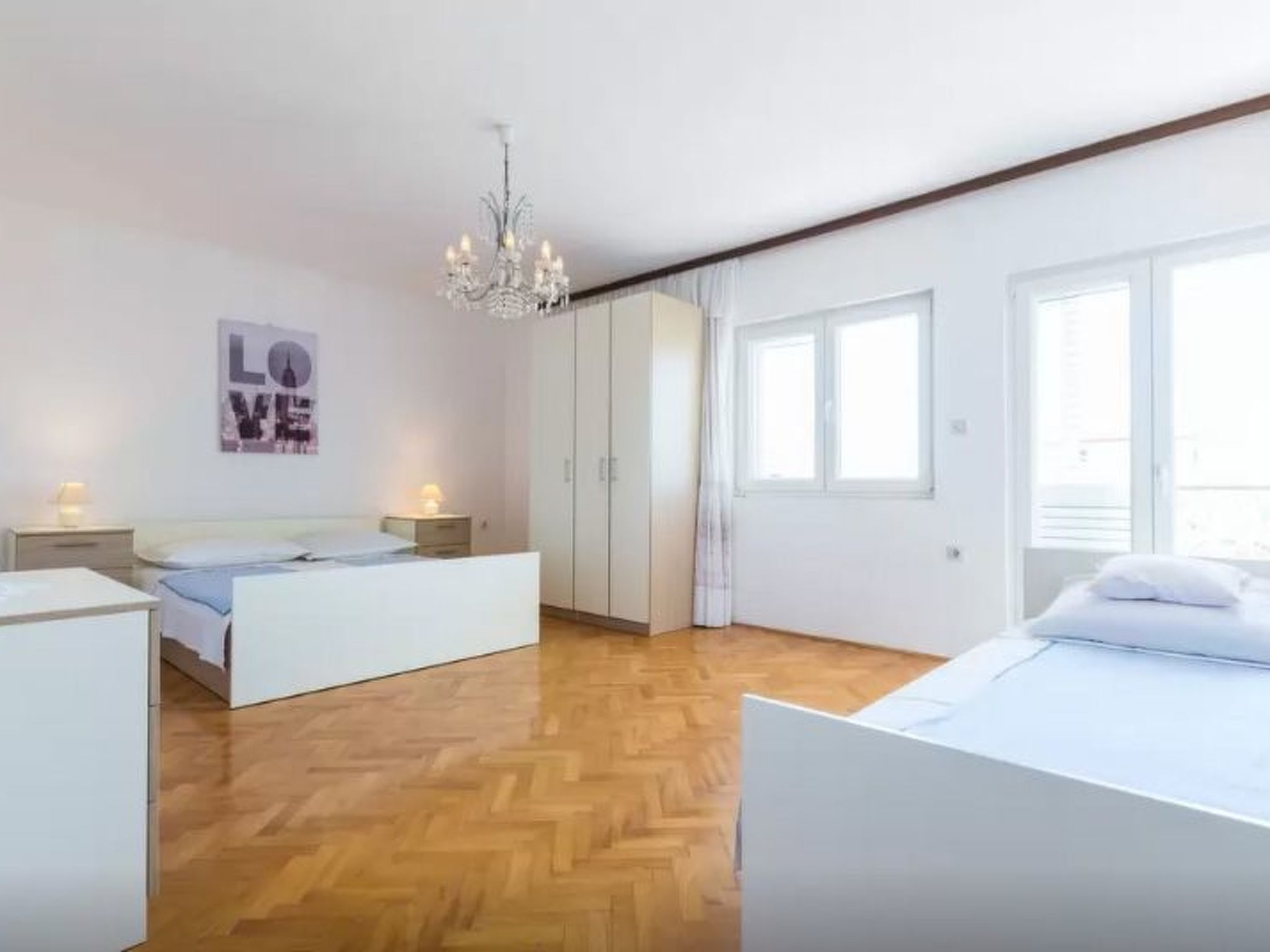 Photo of Sonnige Wohnung in Bibinje mit privatem Parkplatz