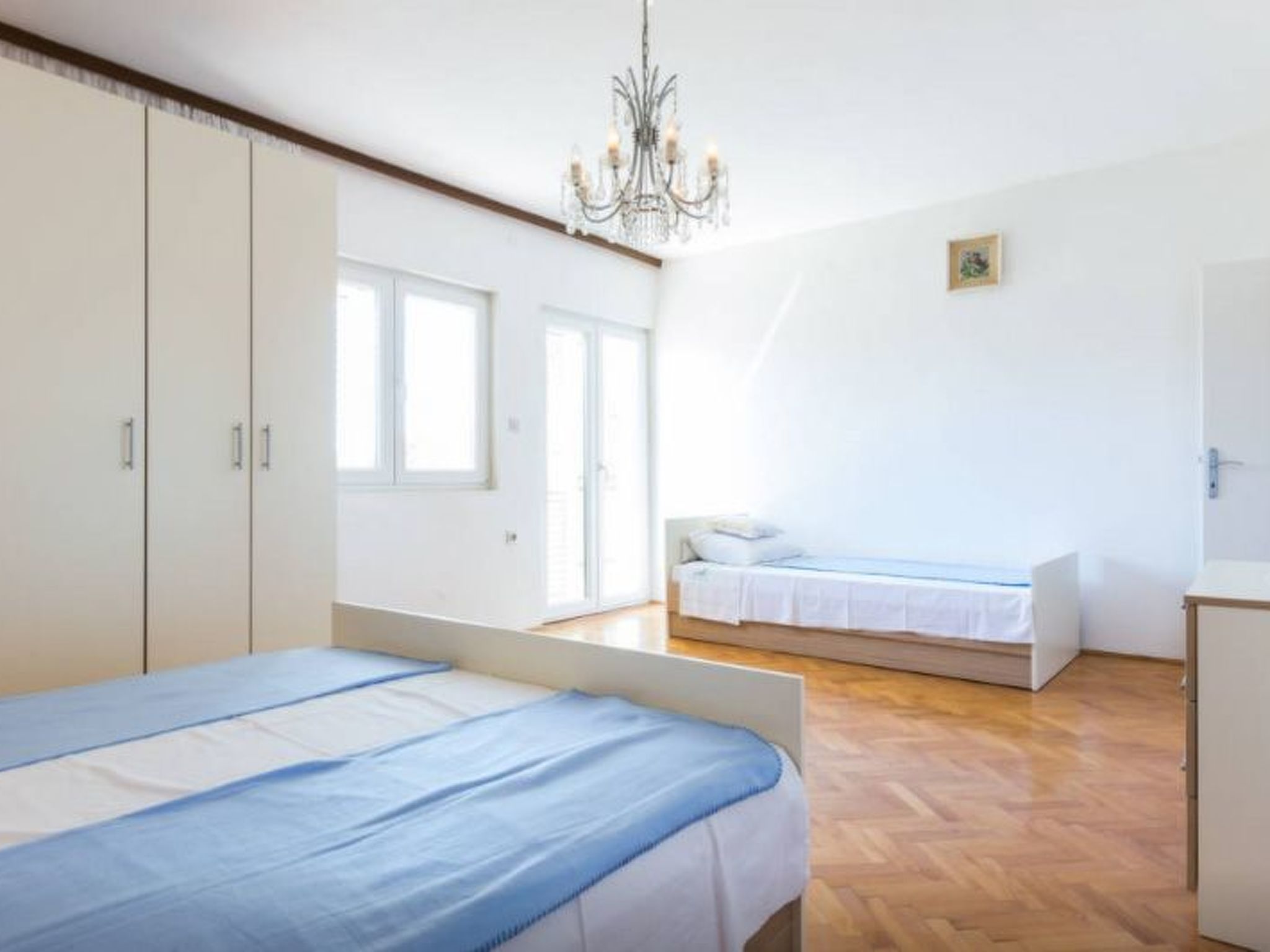 Photo of Sonnige Wohnung in Bibinje mit privatem Parkplatz