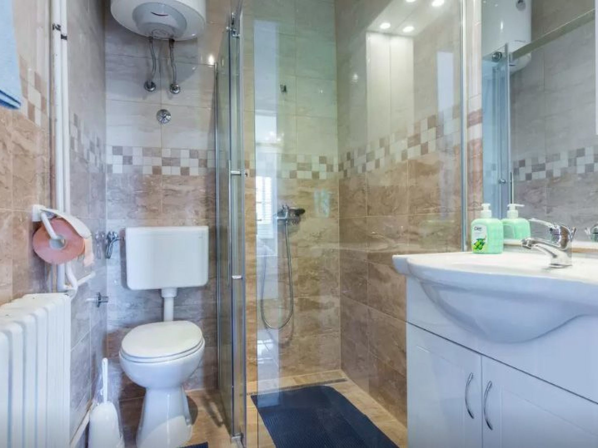 Photo of Sonnige Wohnung in Bibinje mit privatem Parkplatz