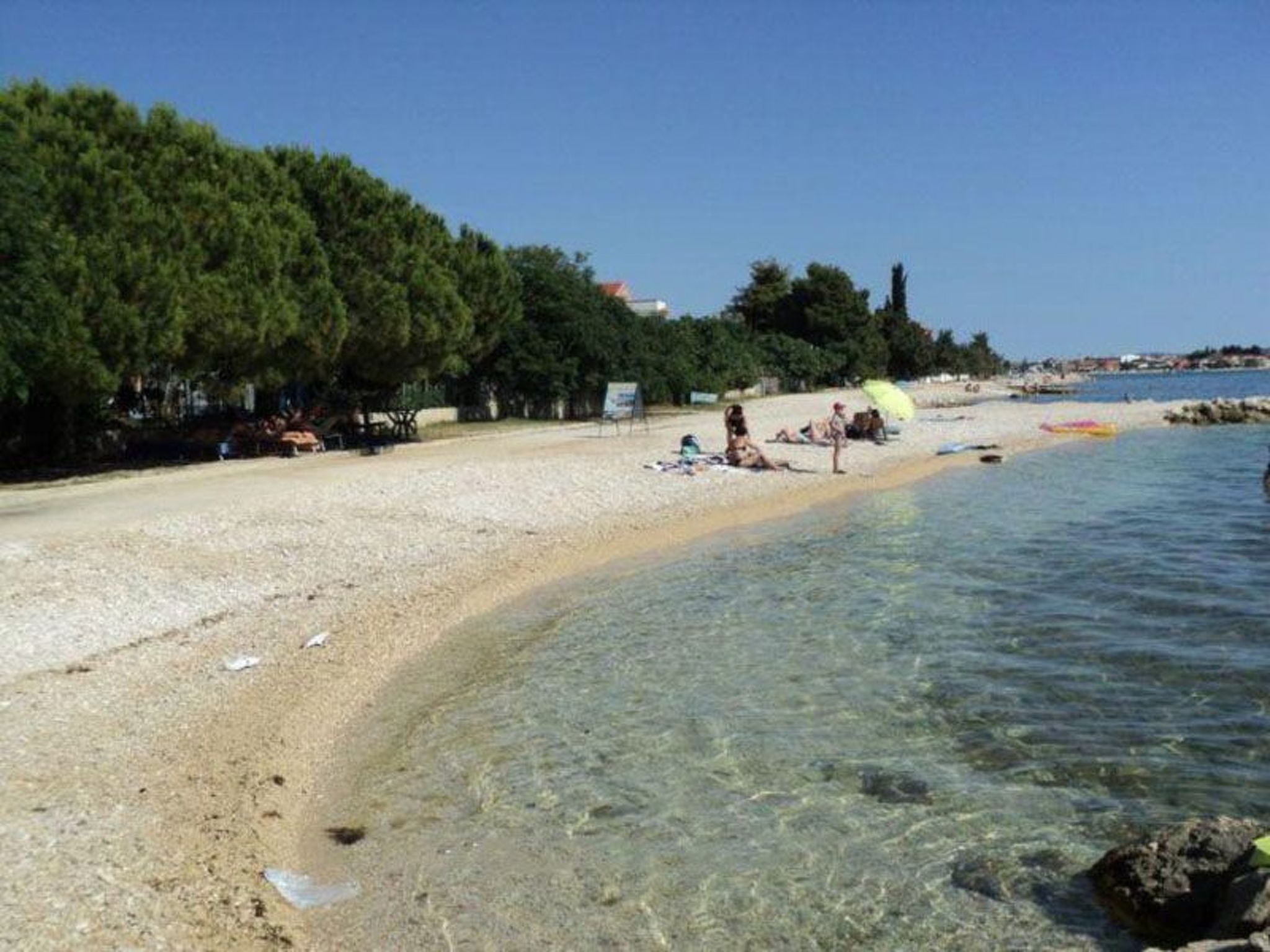 Photo of Sonnige Wohnung in Bibinje mit privatem Parkplatz
