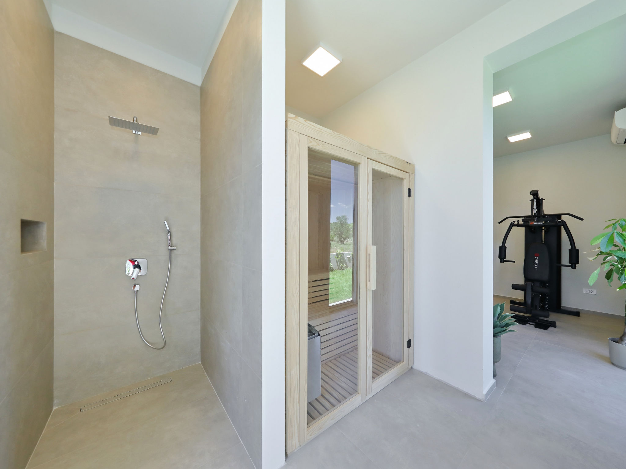 5* Luxury villa La Casa with heated pool and sauna - Binnen