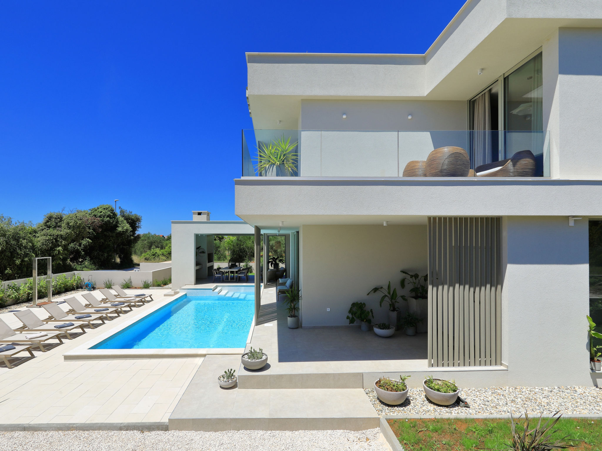 5* Luxury villa La Casa with heated pool and sauna - Buiten