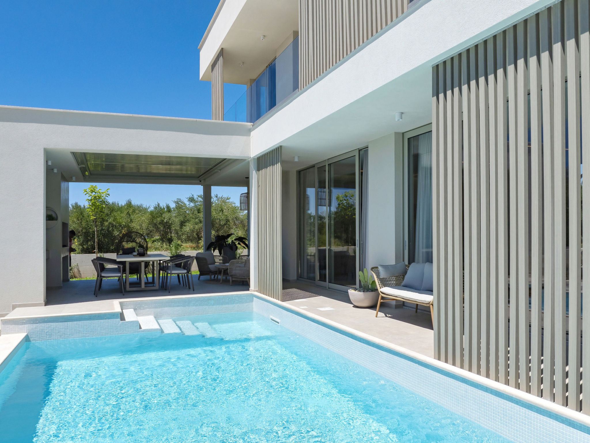 5* Luxury villa La Casa with heated pool and sauna - Buiten