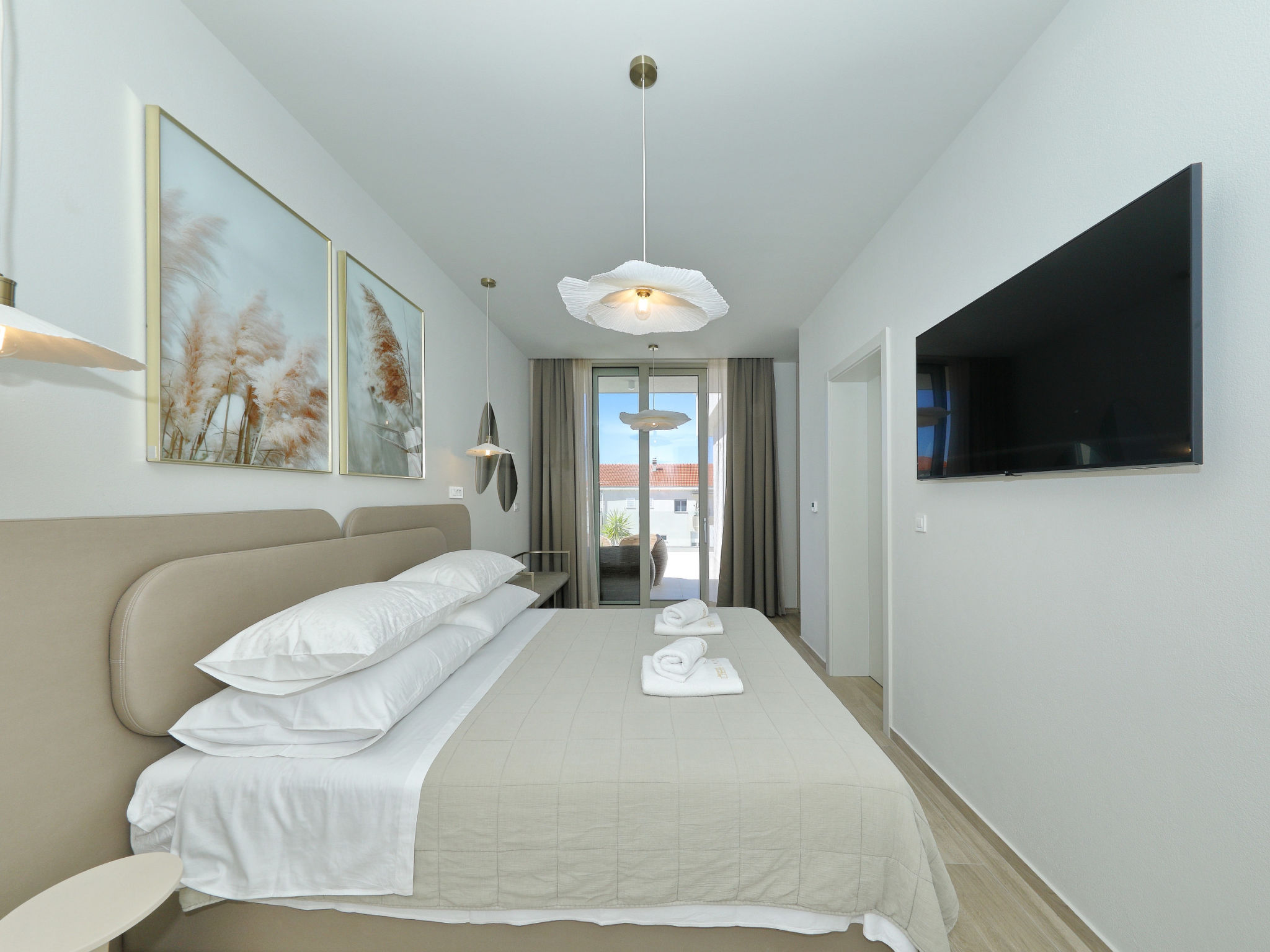 5* Luxury villa La Casa with heated pool and sauna - Binnen
