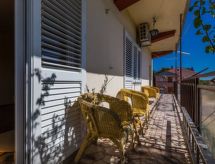 Zonnig appartement in Bibinje, vlakbij zee en meer met privéparkeerplaats - thumbnail 4
