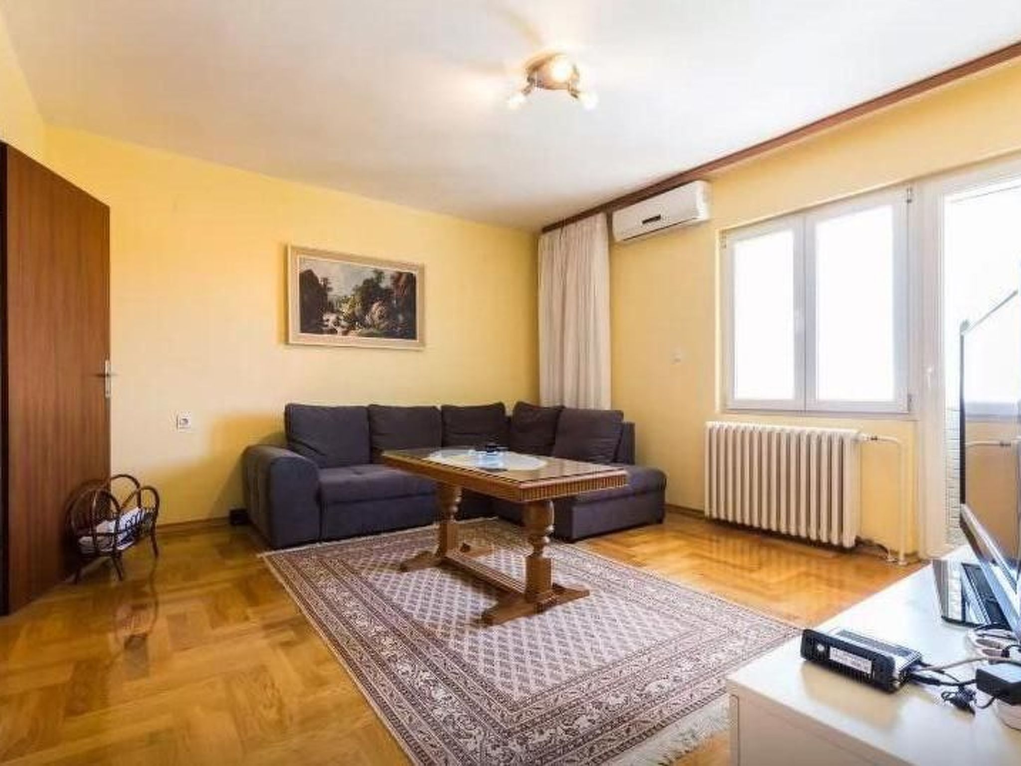 Photo of Sonnige Wohnung in Bibinje mit privatem Parkplatz