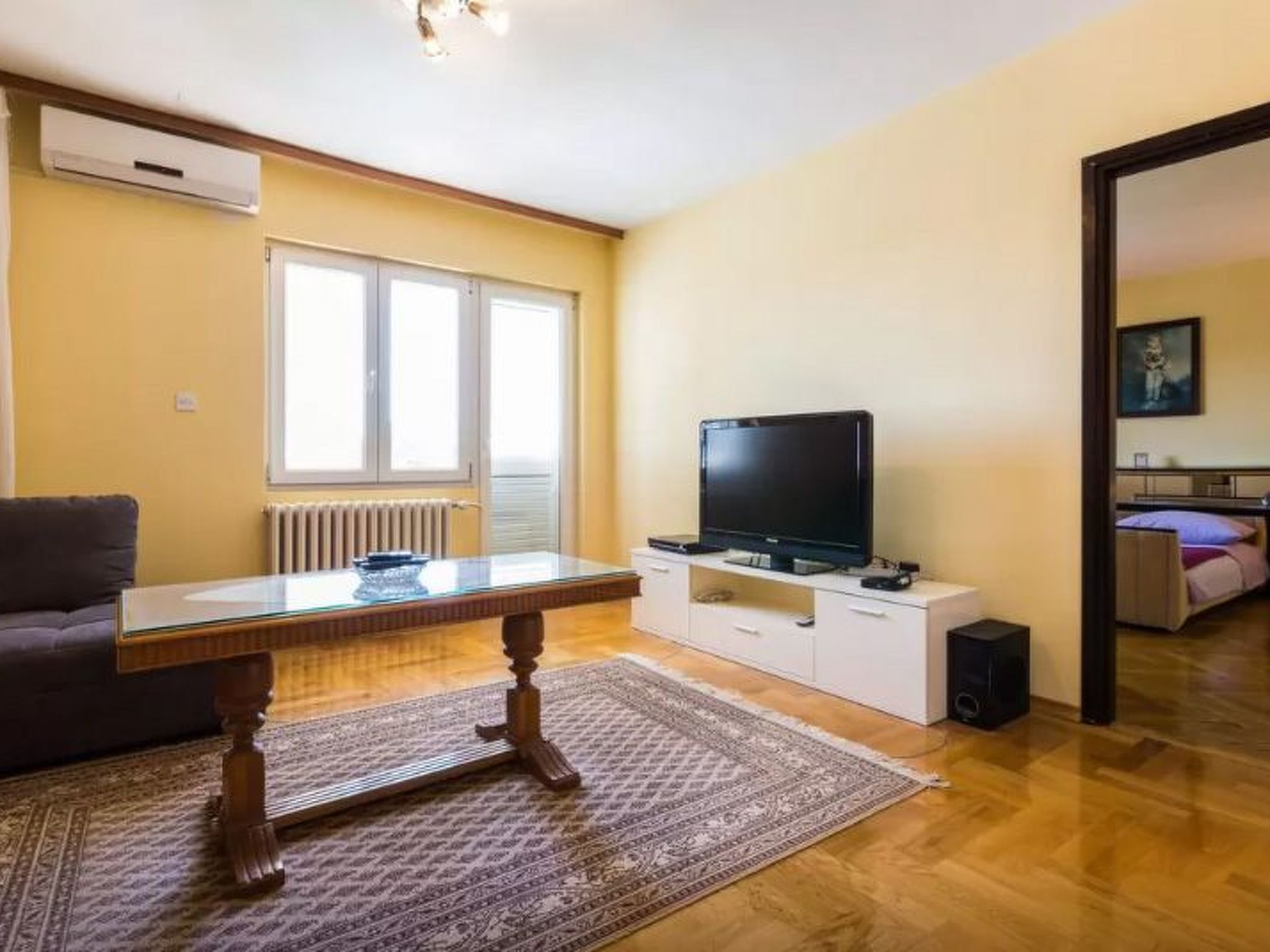 Photo of Sonnige Wohnung in Bibinje mit privatem Parkplatz