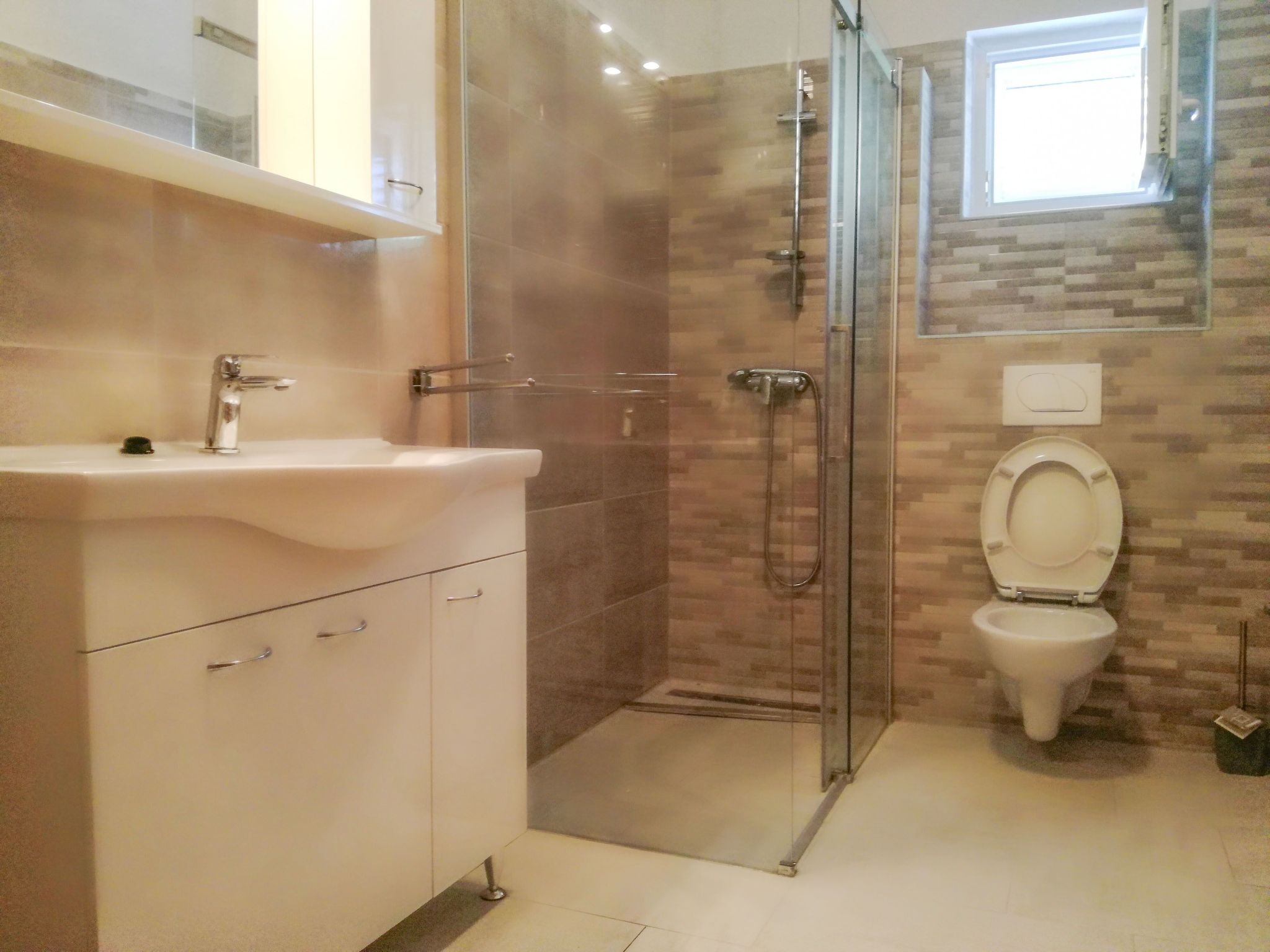 Photo of Sonnige Wohnung in Bibinje mit privatem Parkplatz