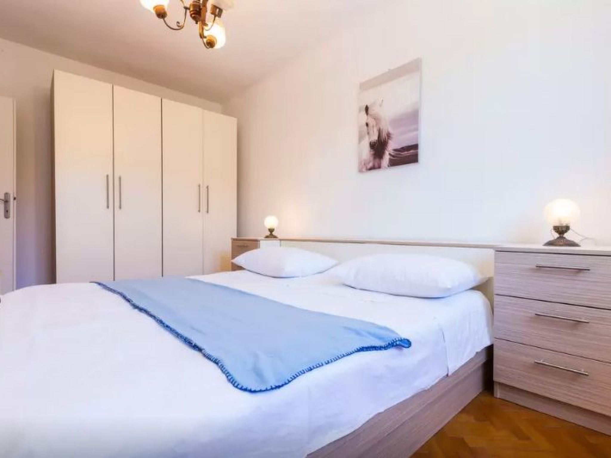 Photo of Modernes Apartment in Bibinje mit privatem Parkplatz