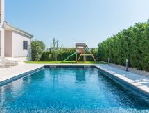 Luxe Villa voor 10 personen met verwarmd zwembad, 200m van centrum Debeljak - thumbnail 5