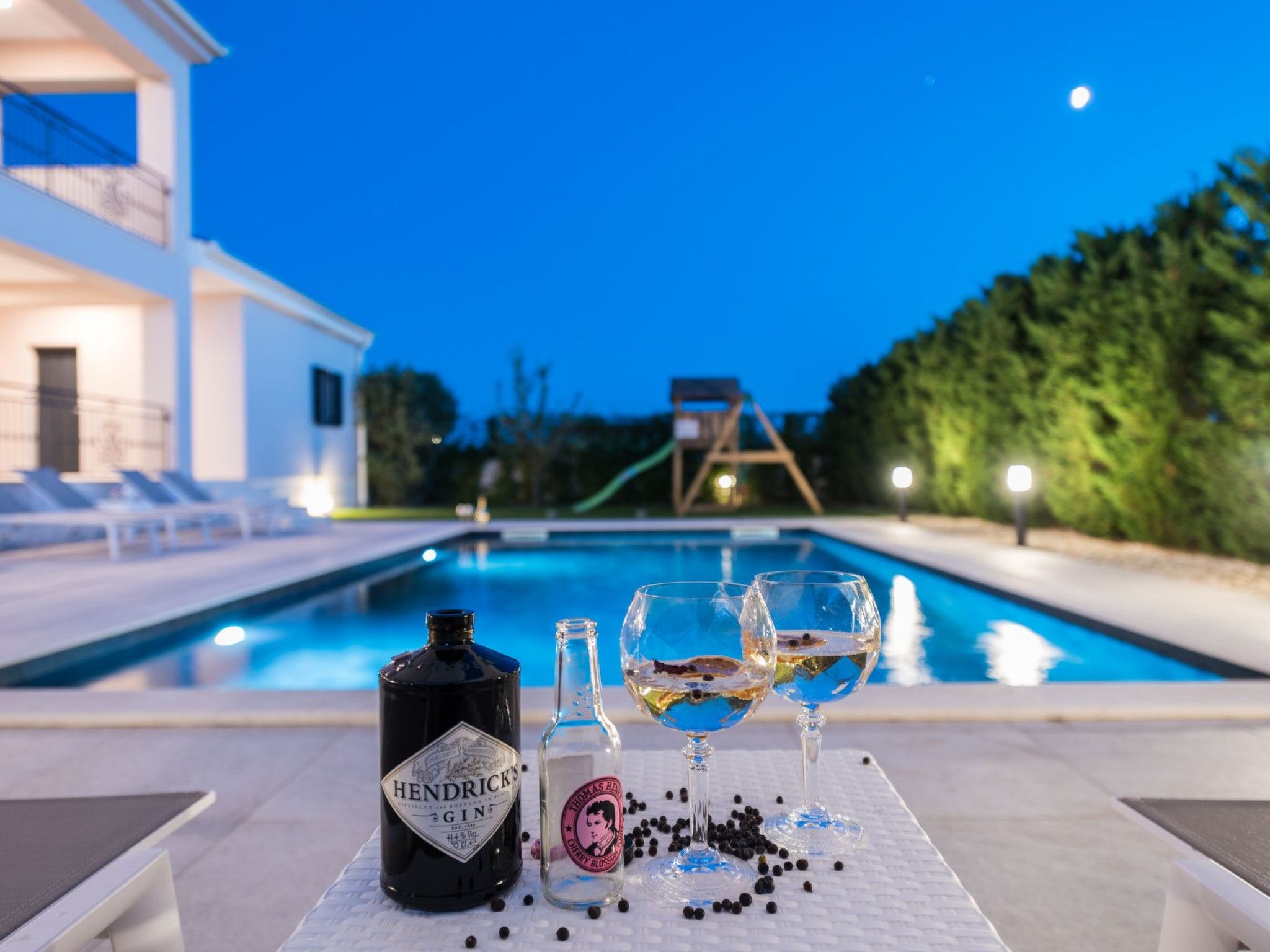 Haus für 9 Personen und 1 Kind in Gornje Rastane-Binnen