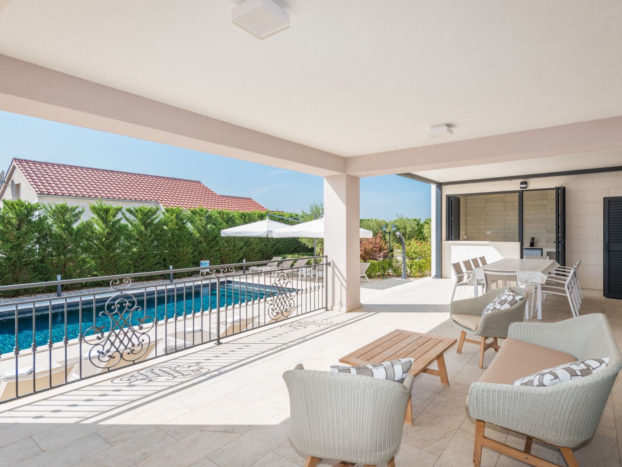 Haus für 9 Personen und 1 Kind in Gornje Rastane-Binnen