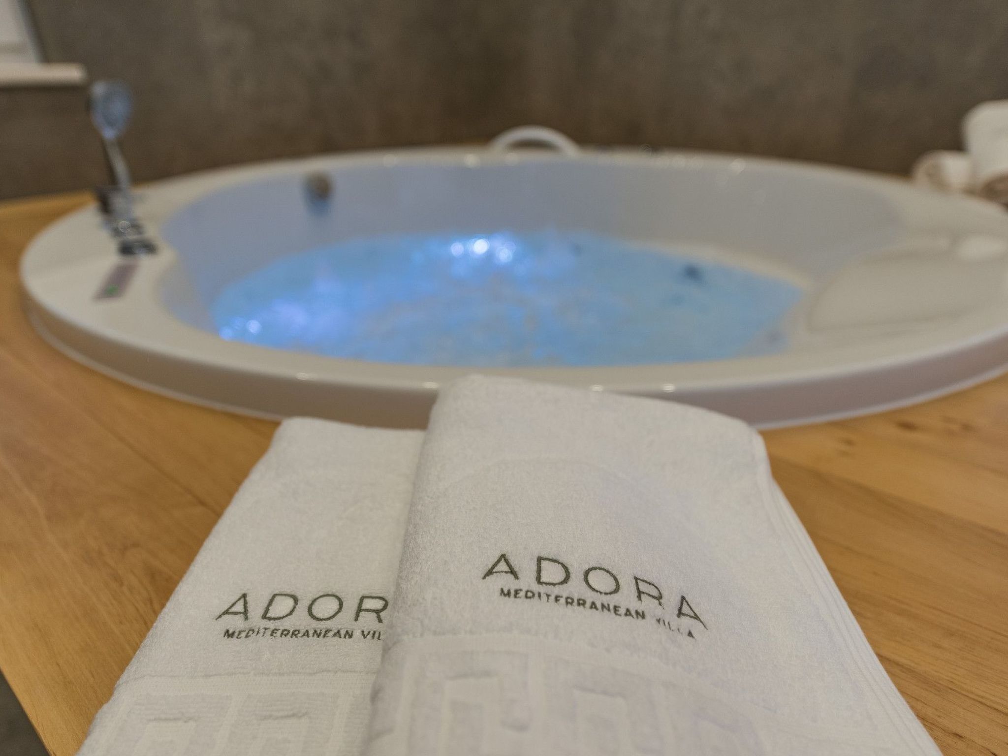 Haus für 9 Personen und 1 Kind in Gornje Rastane-Binnen