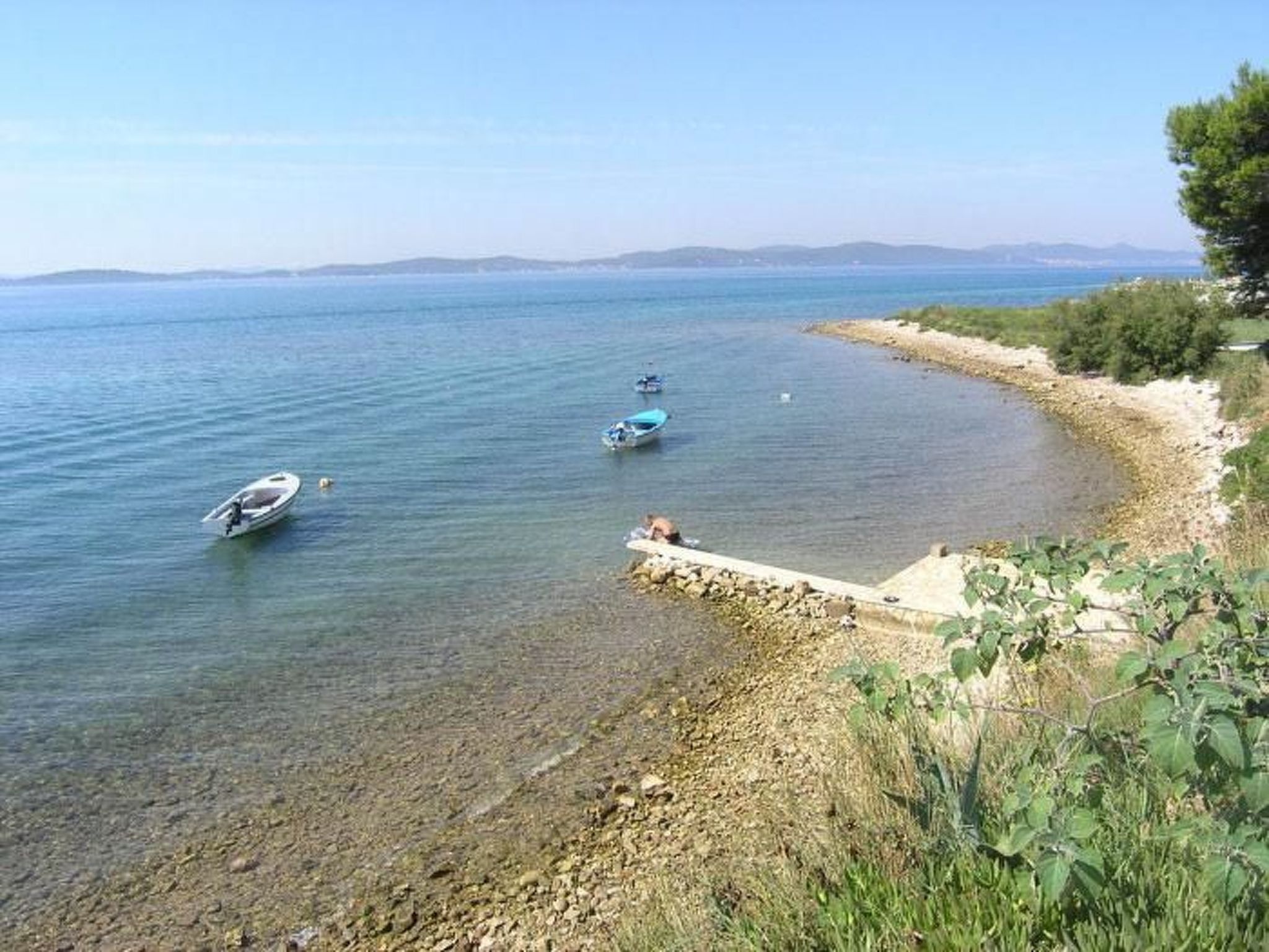 Studio-Apartment mit Balkon und Meerblick-Image-tags.info