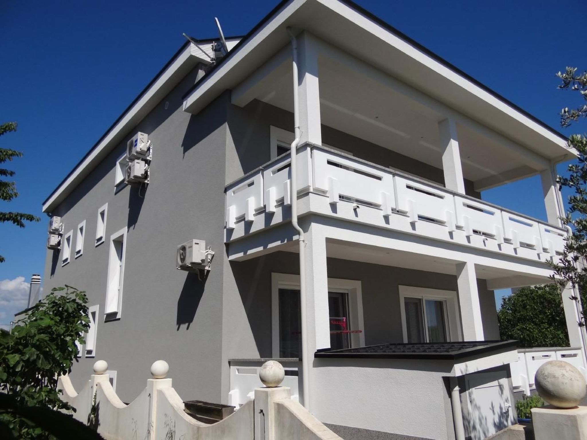 Apartment Sukosan-Inside