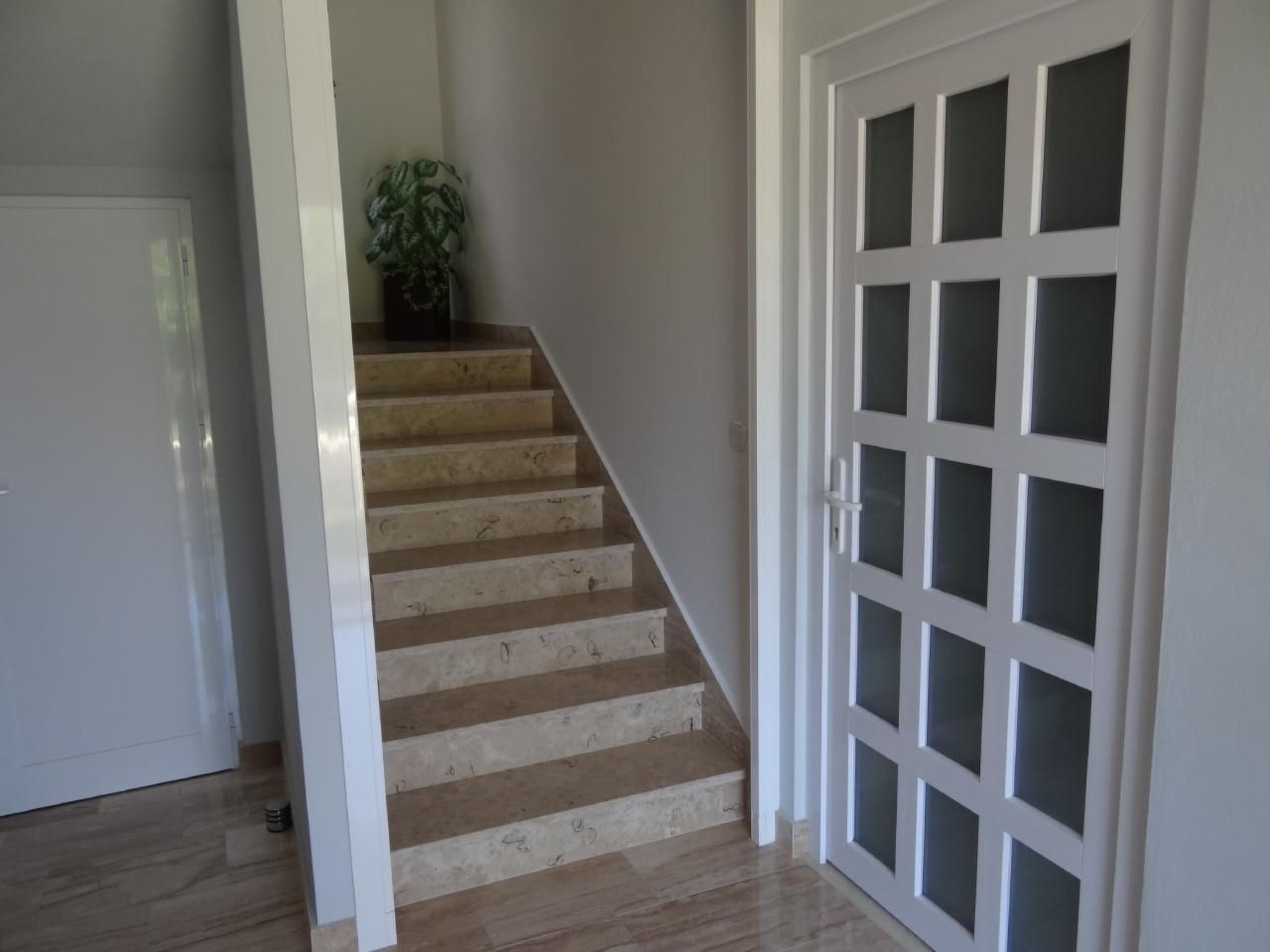 Apartment Sukosan-Inside