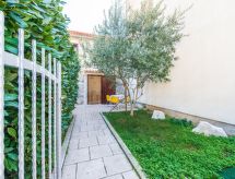 in Sukošan mit Privatem Garten