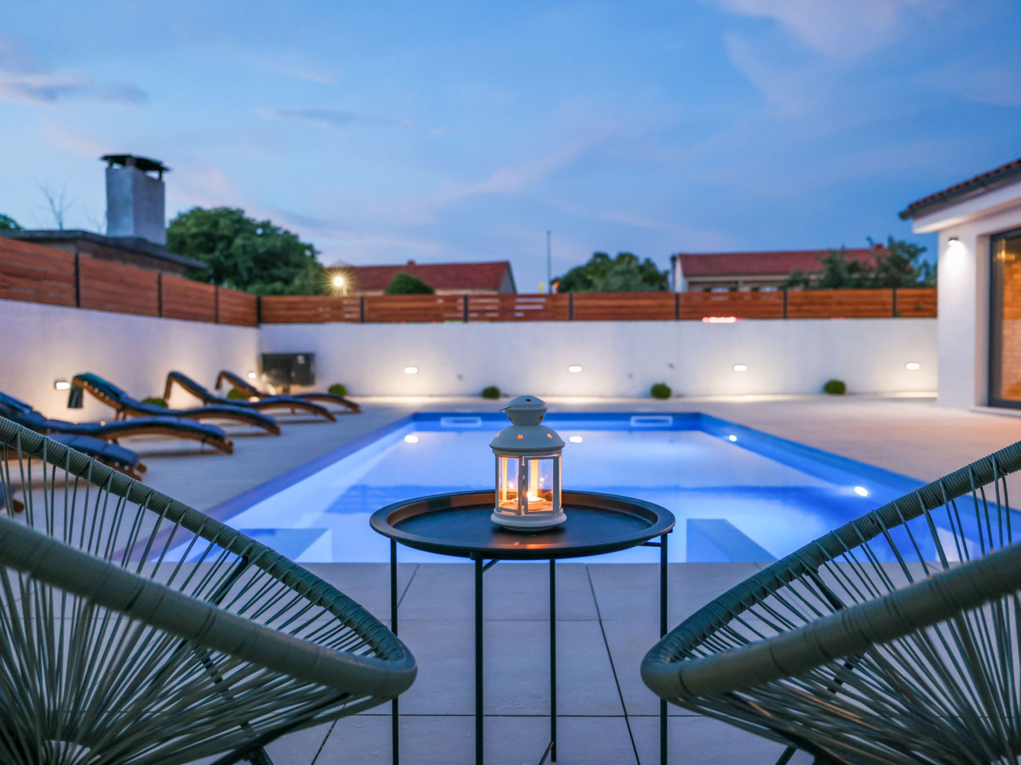 Villa Marta with heated pool and traditional taver