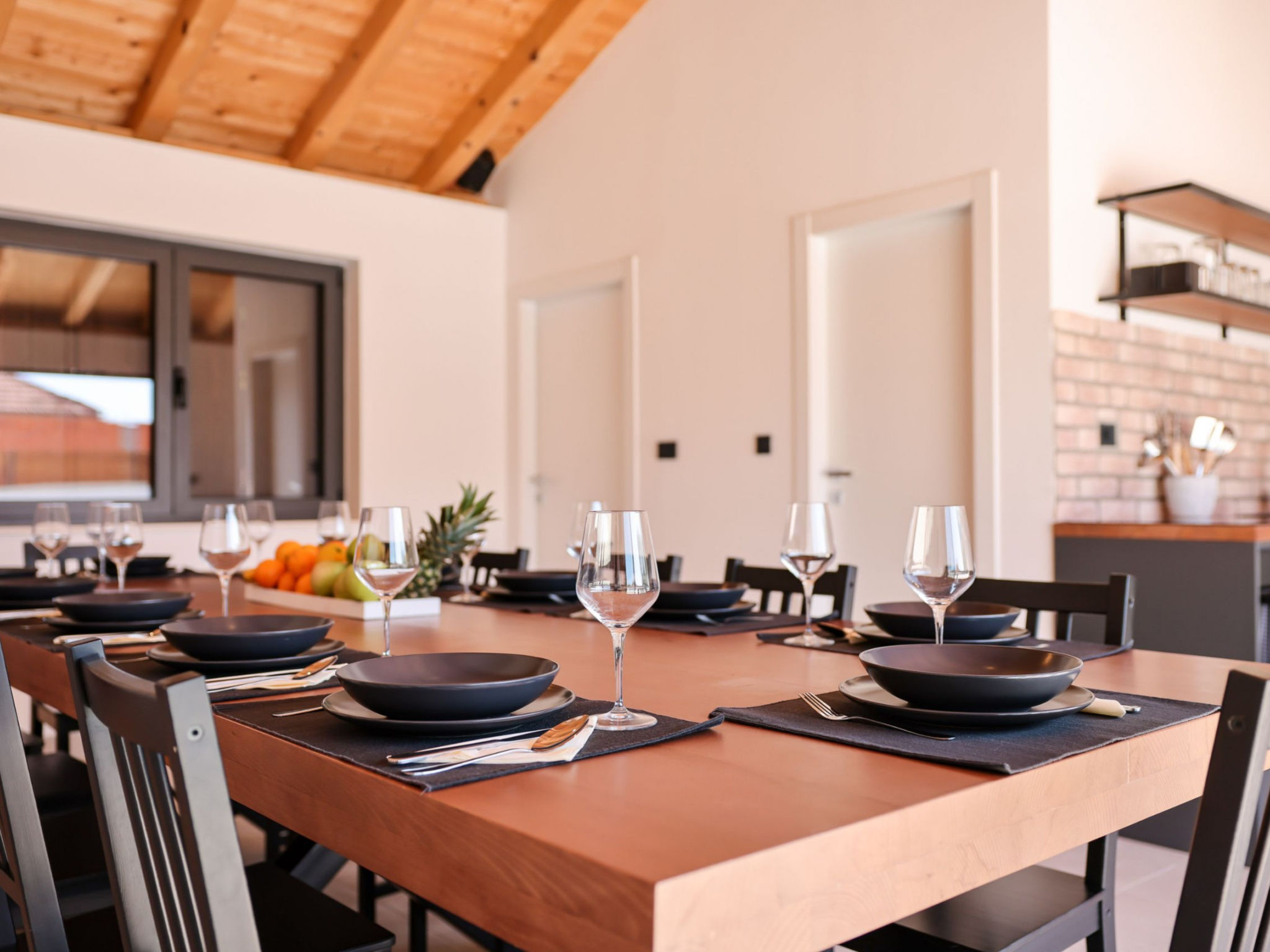Villa Marta with heated pool and traditional taver