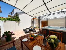 Vrijstaand vakantiehuis Josipa met jacuzzi vlakbij zee in Sukošan - thumbnail 2