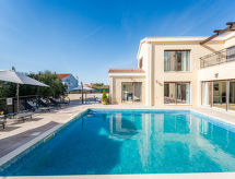 Villa Jagoda: Luxe vakantievilla met privézwembad en wellness in Sukošan - thumbnail 2