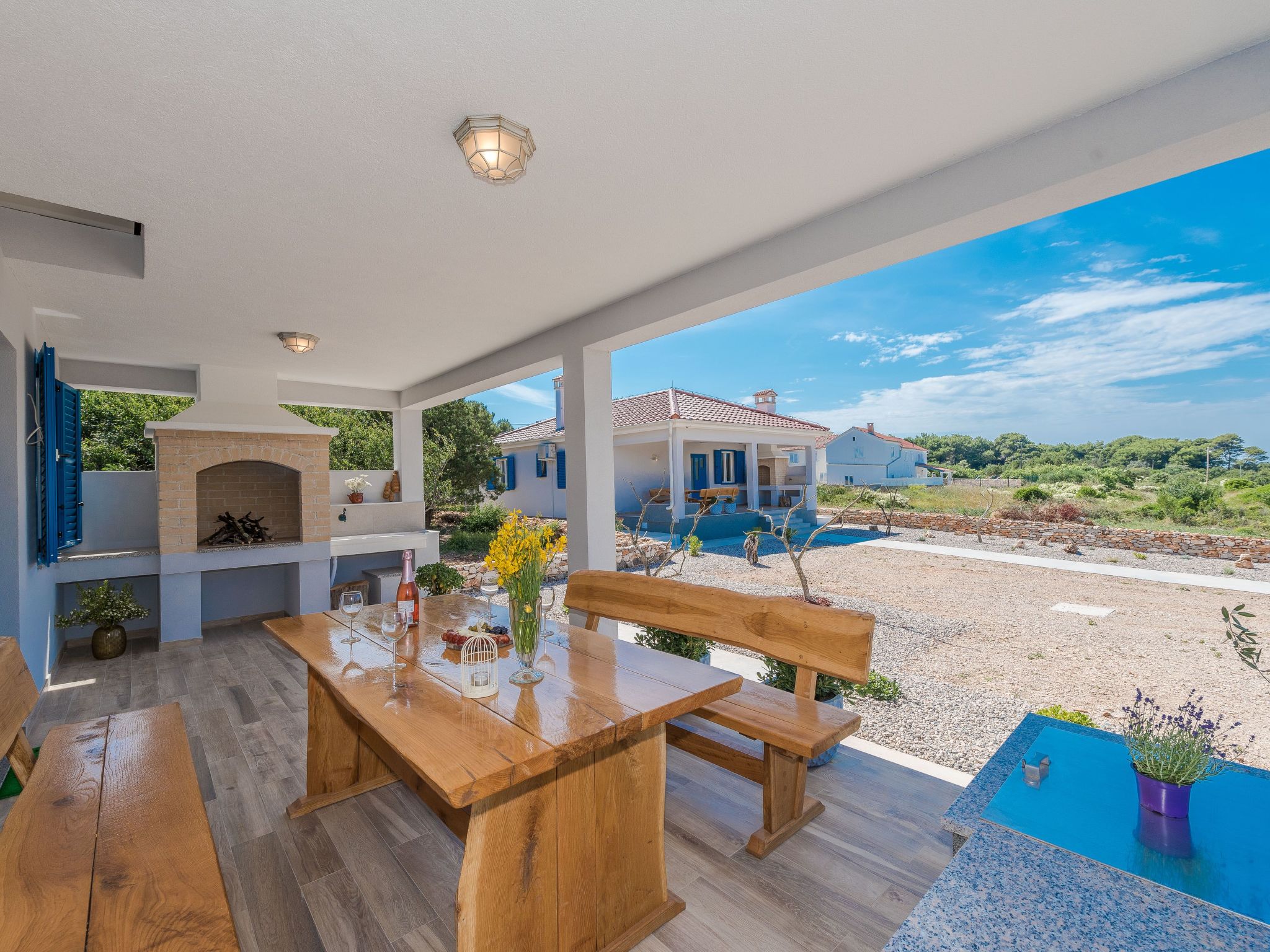 "Ivana" mit Blick auf das Wasser