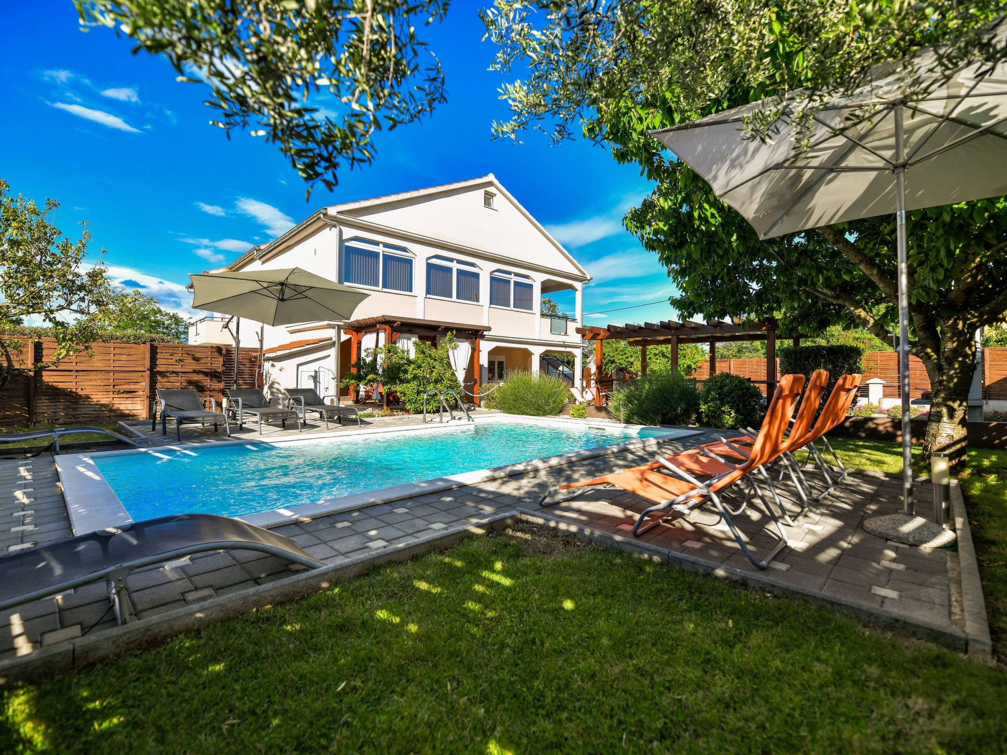 Charmantes Ferienhaus in Donje Rastane