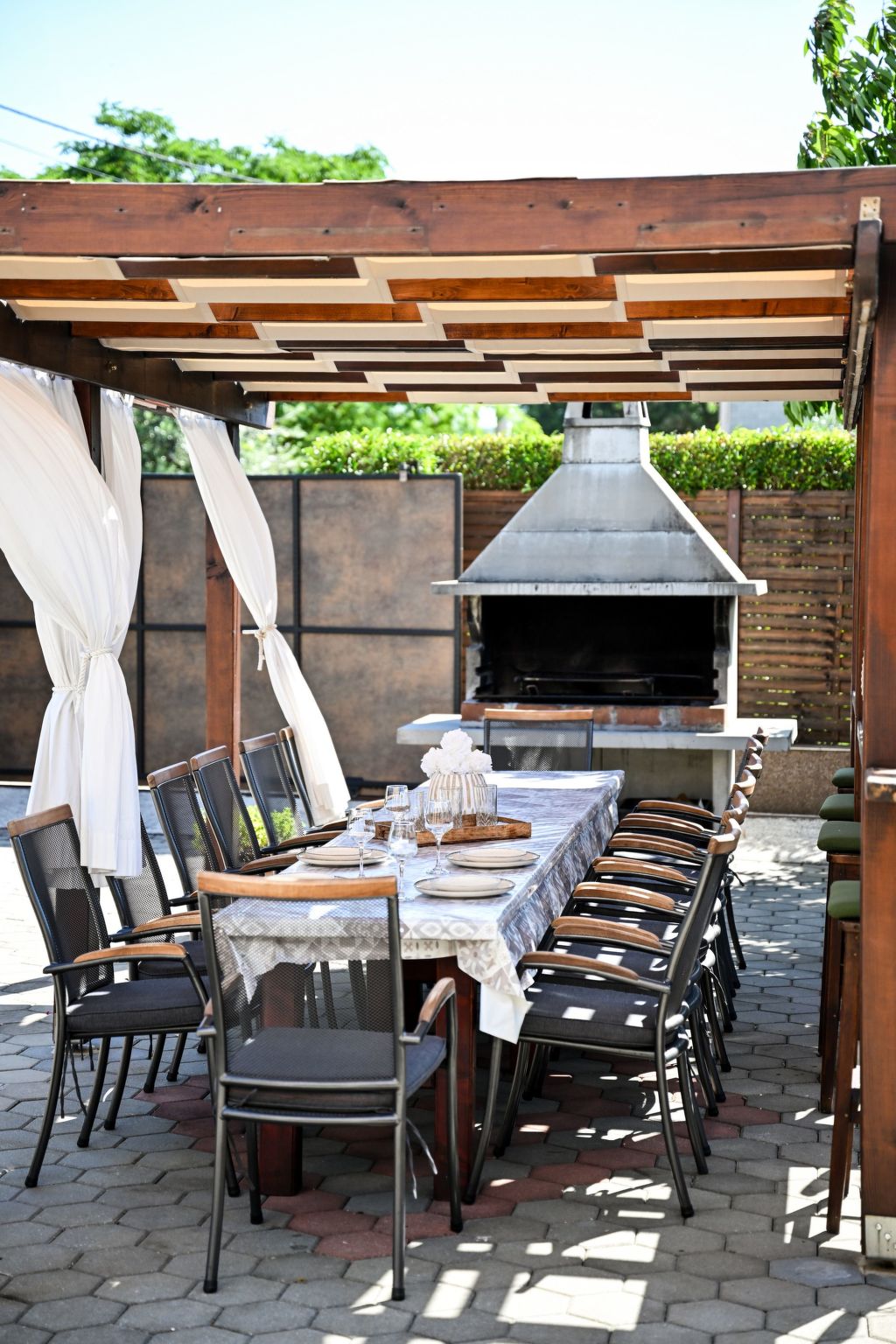 Charmantes Ferienhaus in Donje Rastane-Drinnen